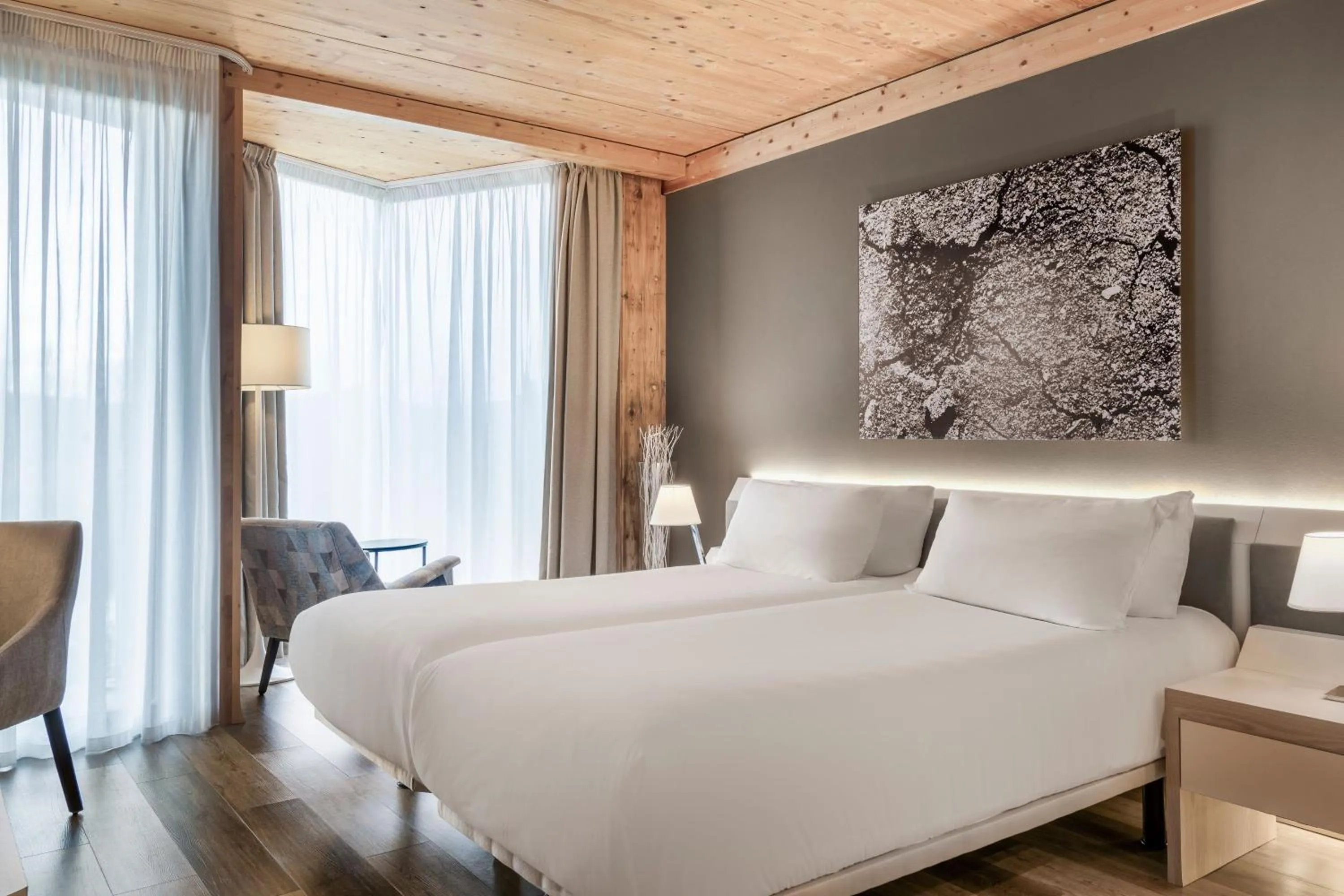 Deluxe Twin Room with River View in Palacio Tondón, La Rioja Brinas, Autograph Collection