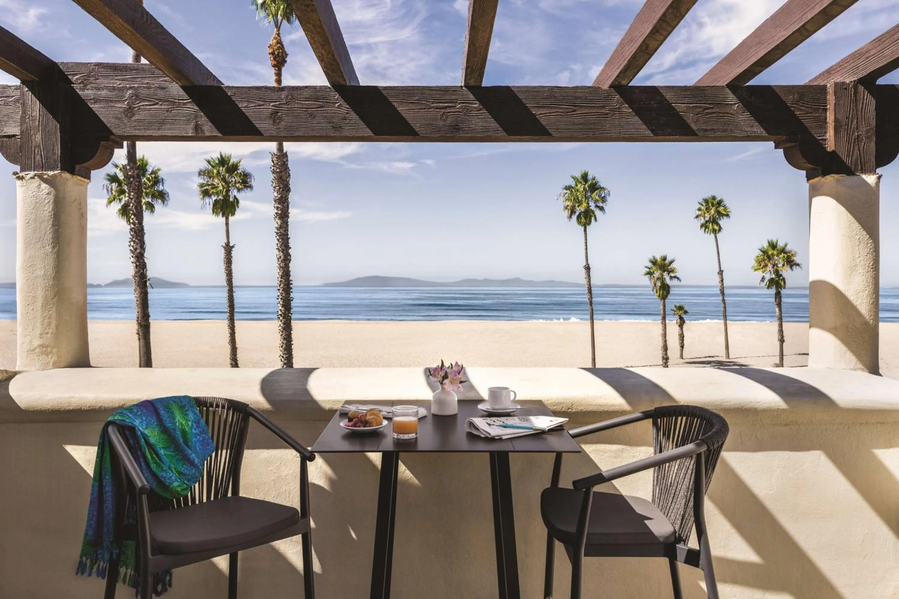 King Suite with Ocean View - Non-Smoking in Zachari Dunes on Mandalay Beach, Curio Collection by Hilton