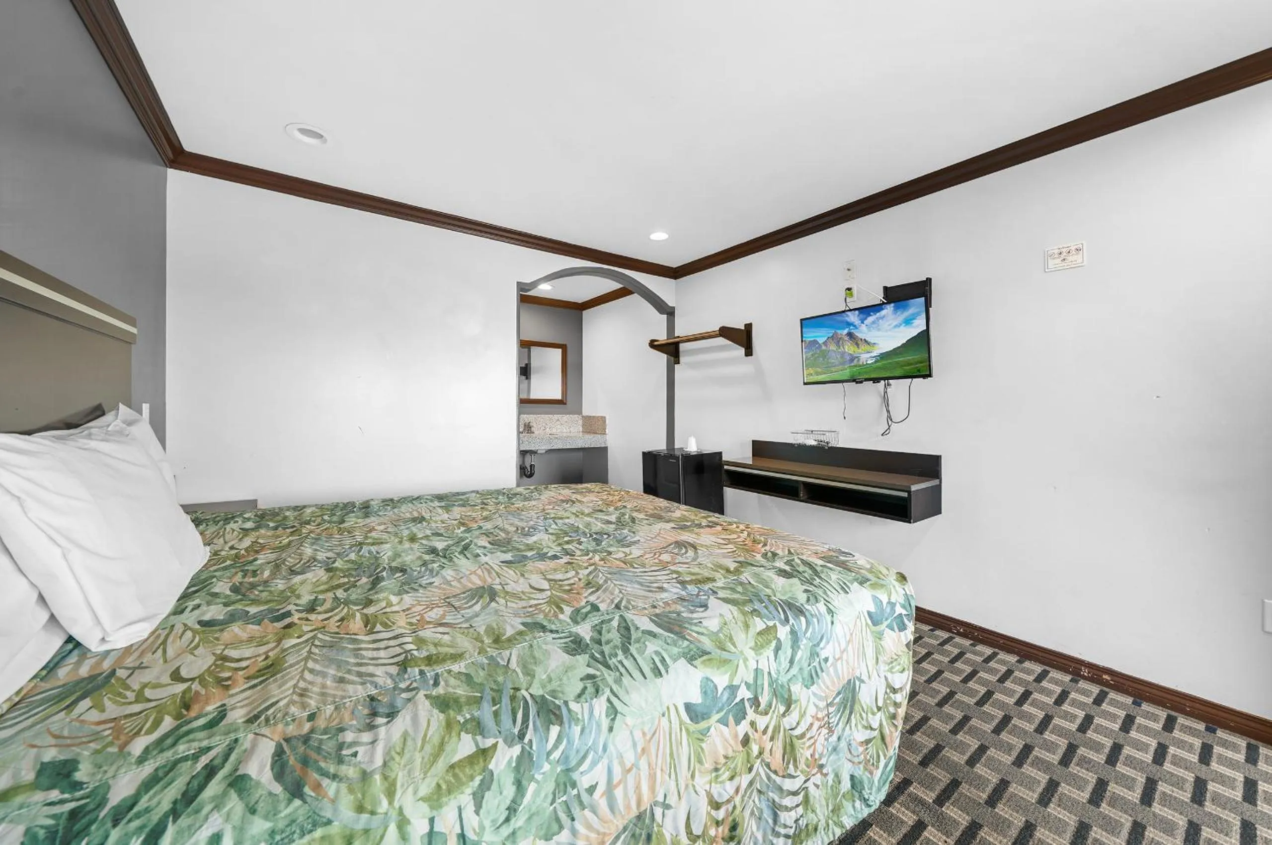 King Room in Starlight Inn South El Monte