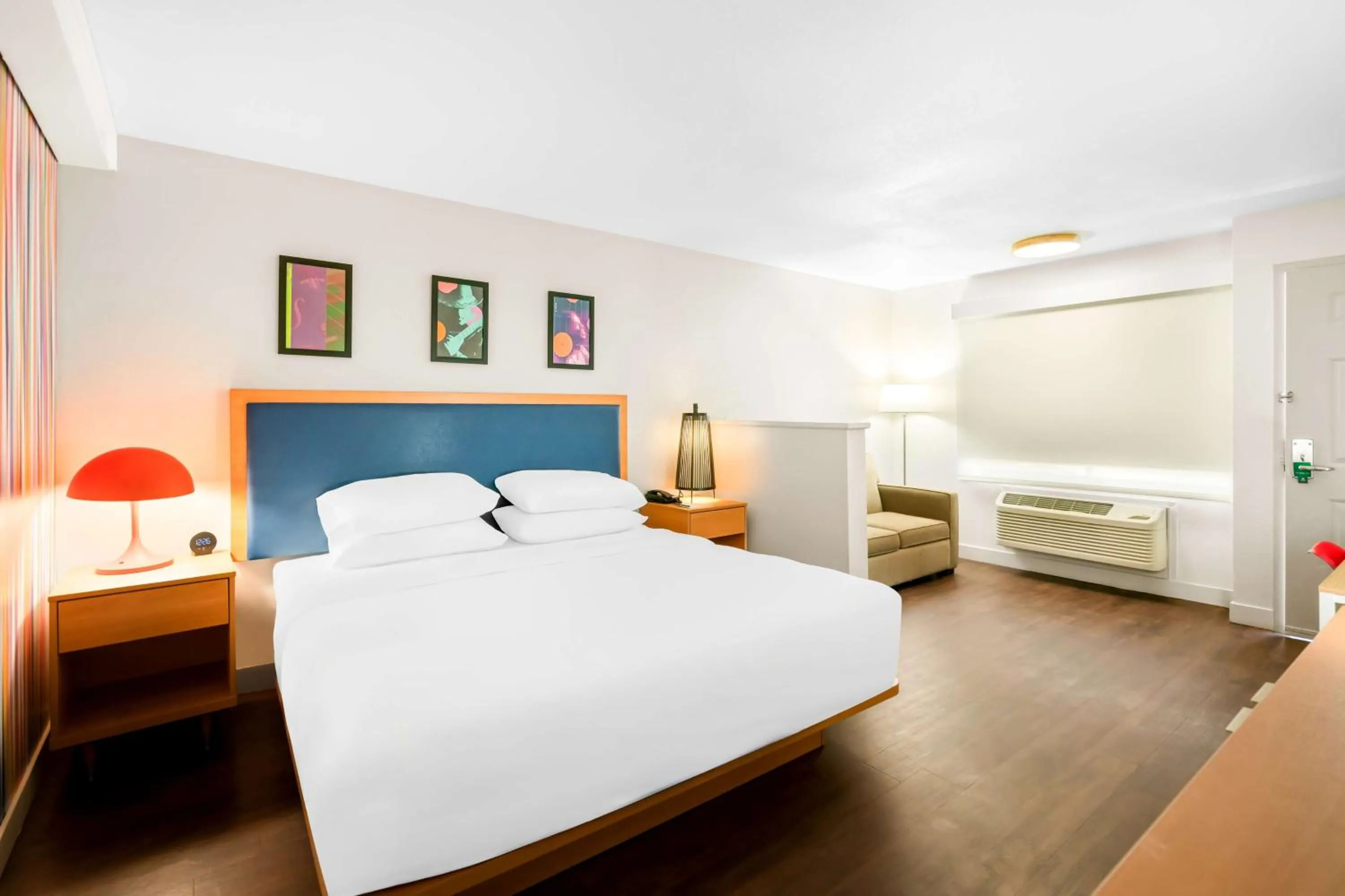 Junior King Suite - Non-Smoking in Signature Indio I-10 Coachella Valley by Sonesta