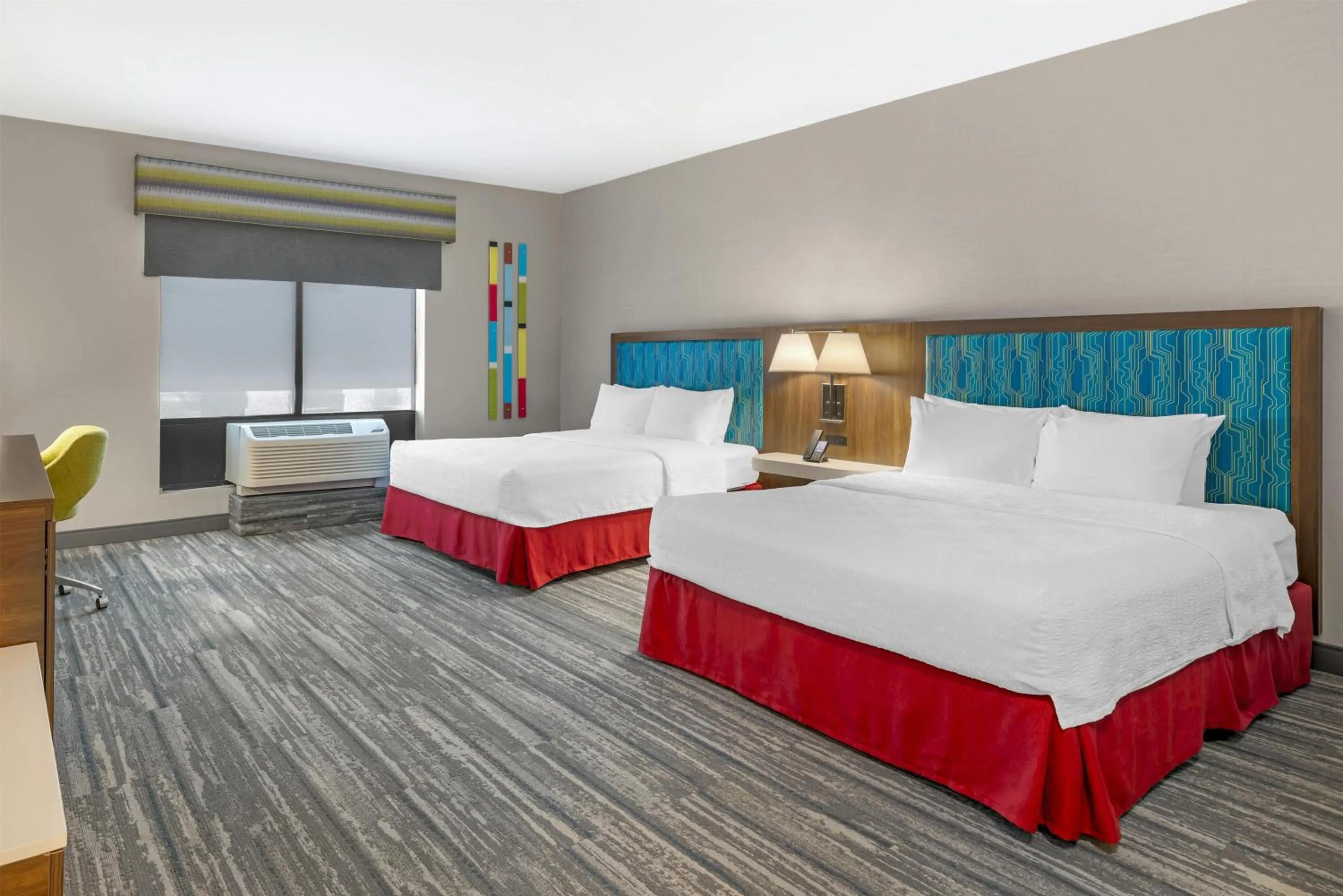 Queen Room with Two Queen Beds - Mobility and Hearing Access/Non-Smoking in Hampton Inn Junction City