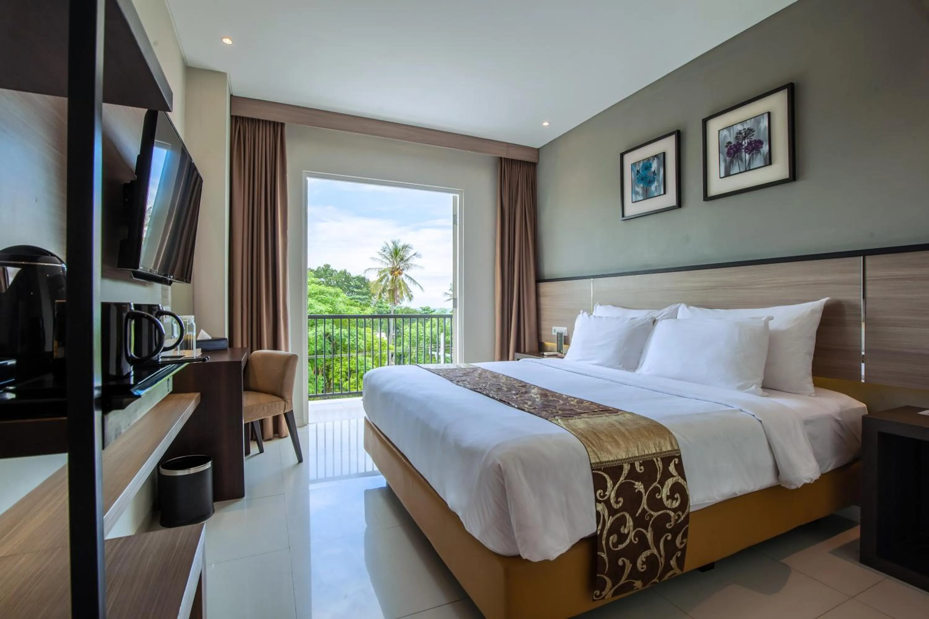 Superior Double Room in Montana Premier Senggigi