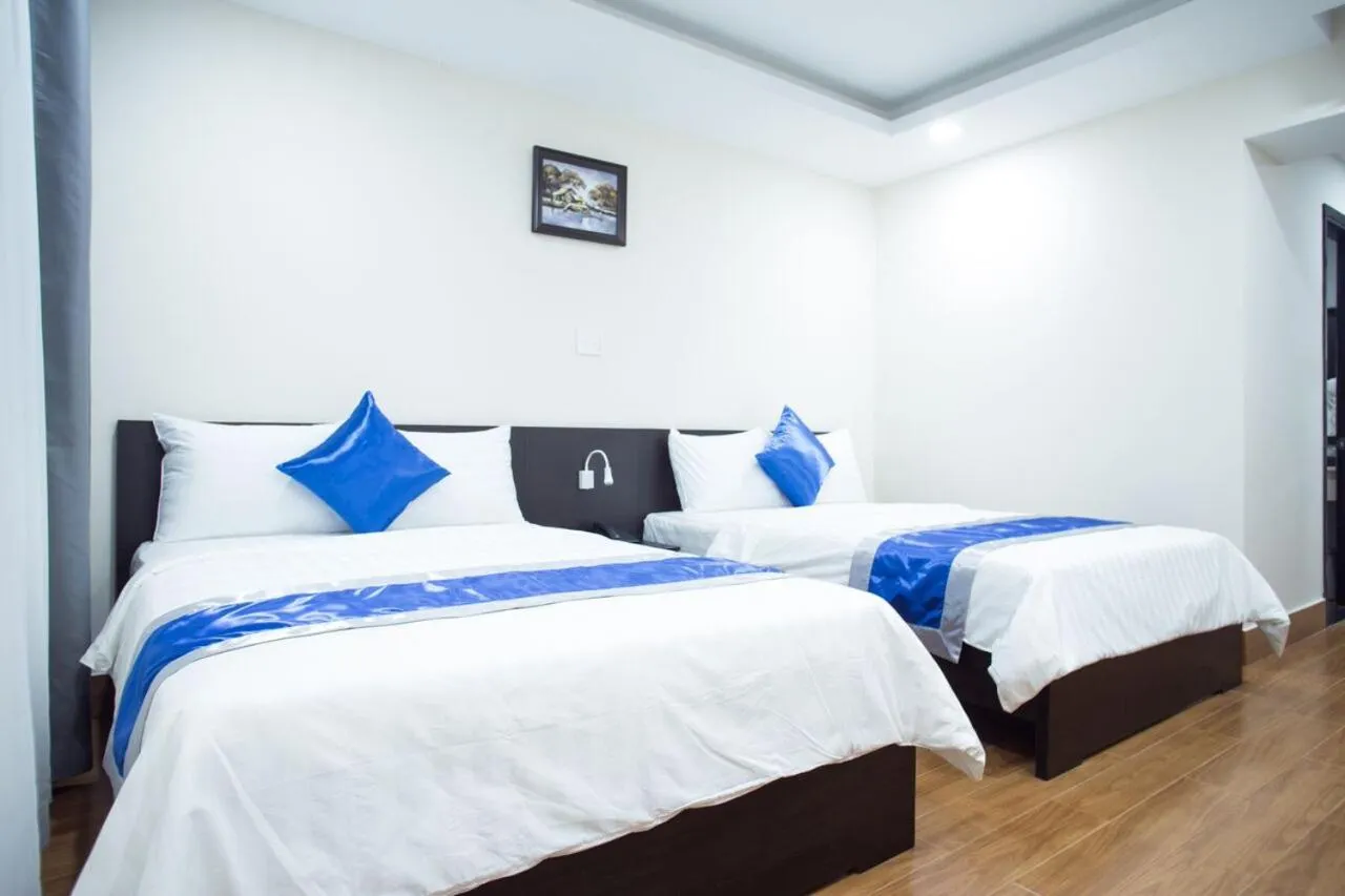 Deluxe Twin Room in SoLex Hotel