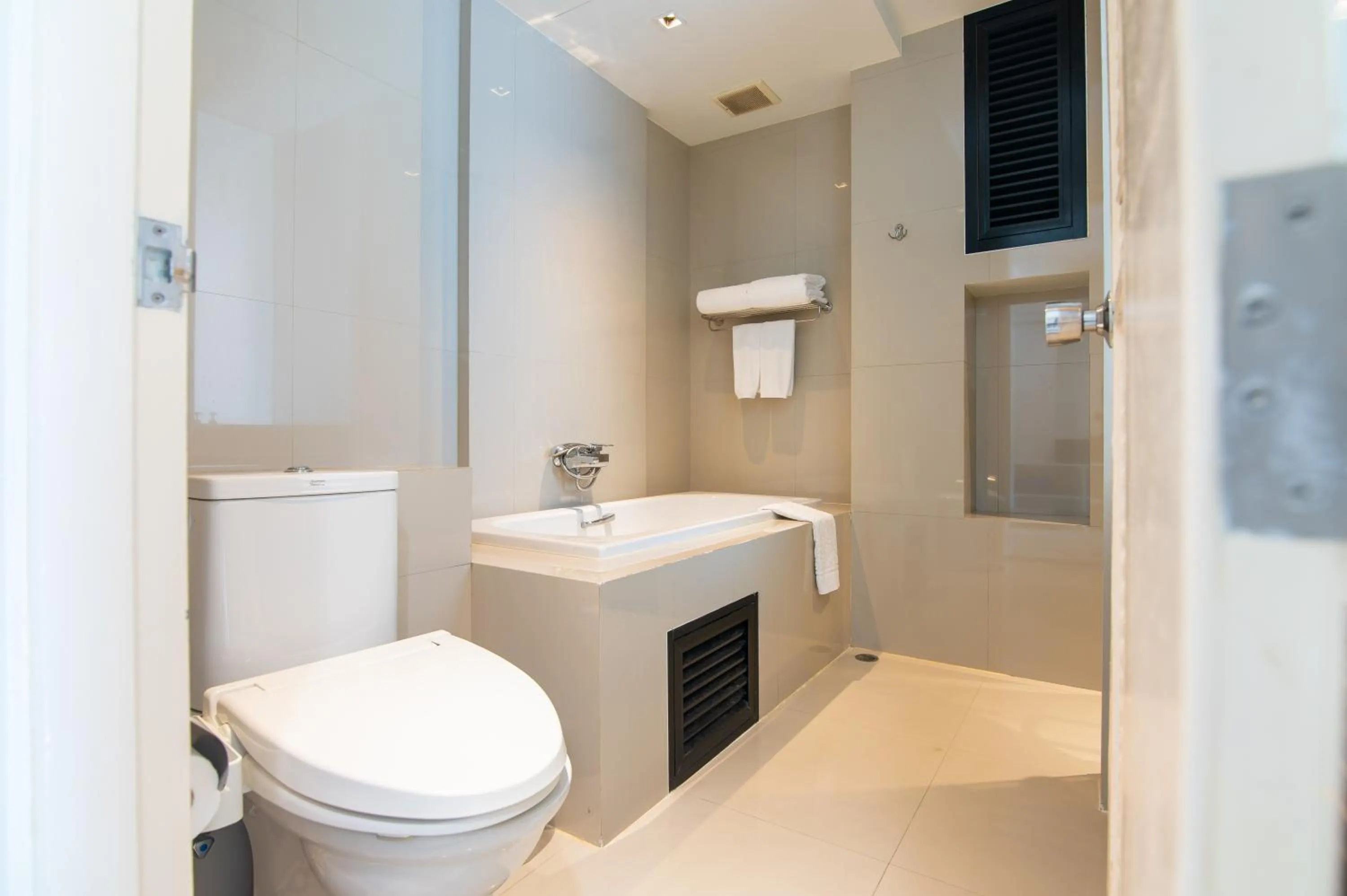 View Pent with Balcony Pool View in The Lantern Resorts Patong - SHA Extra Plus