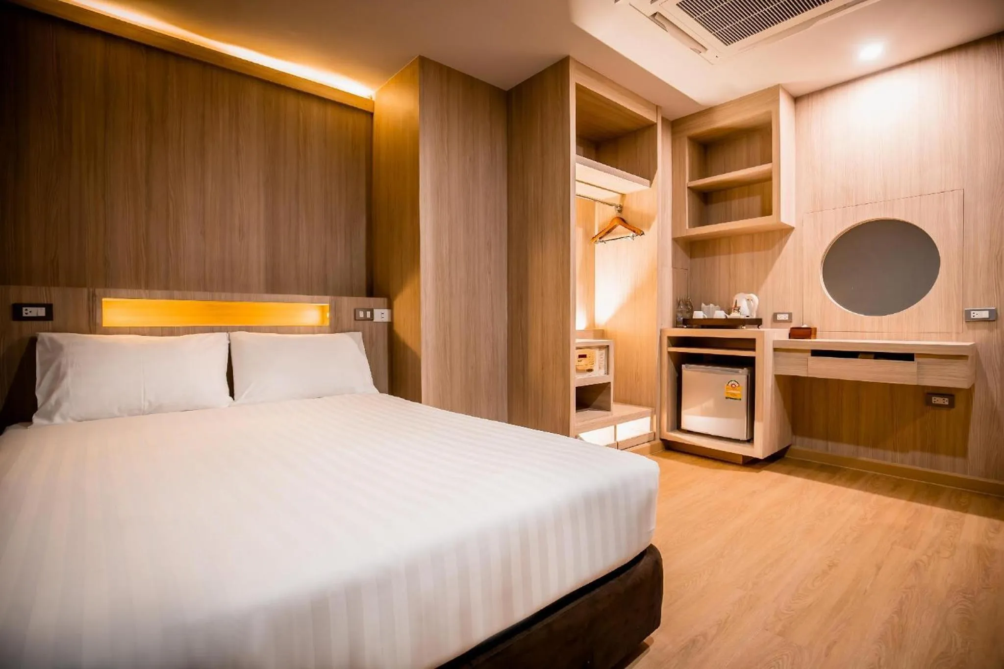 Standard Double Room in Thanthip Beach Resort Patong