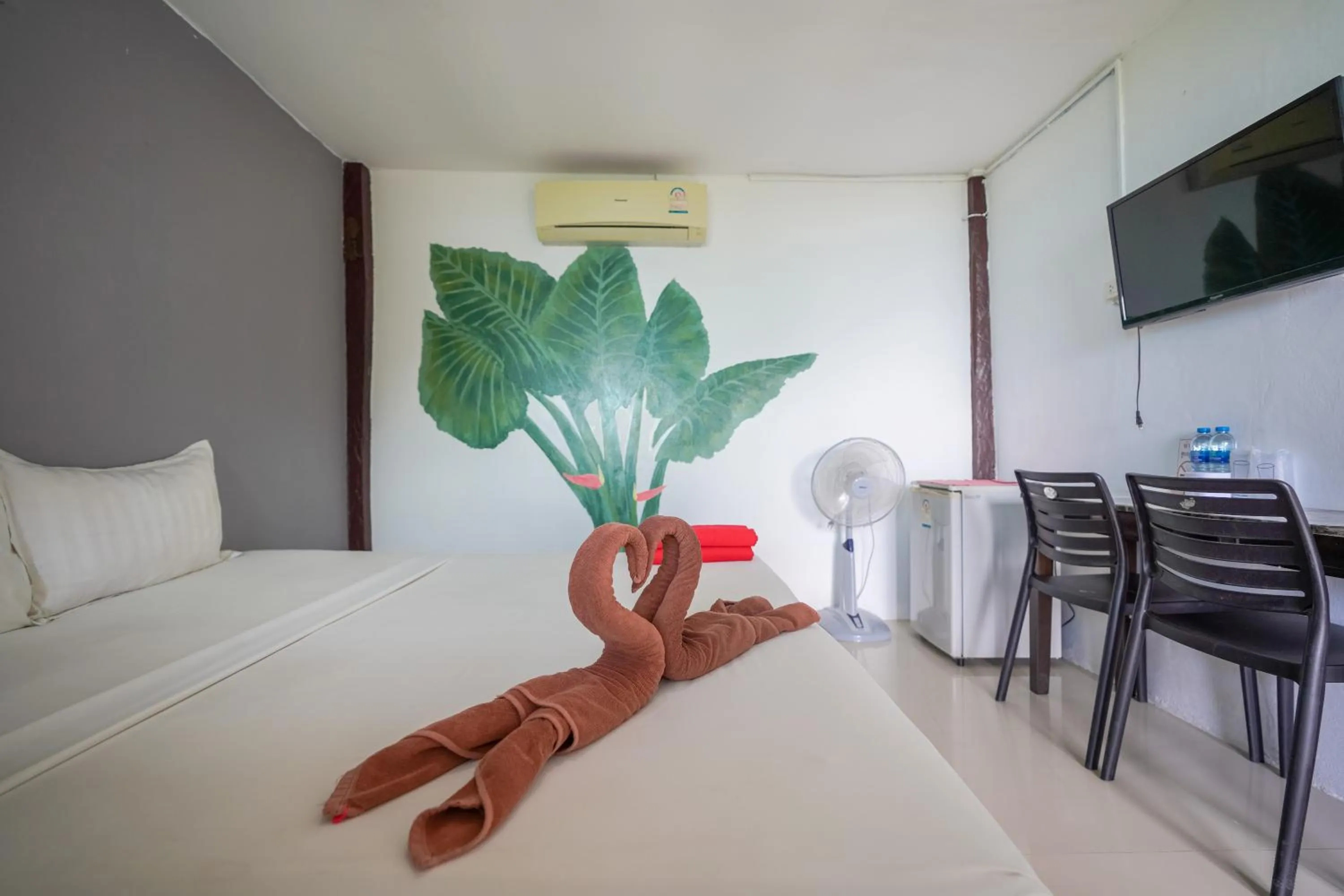Standard Double Room in Phi Phi Cozy Seafront Resort