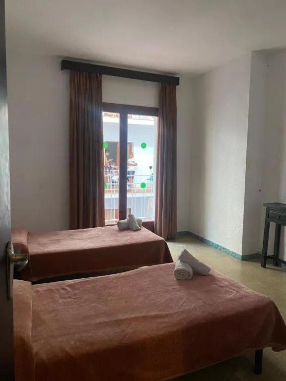 Double Room with Pool View in Clipper Affiliated by FERGUS "Youth Recommended"