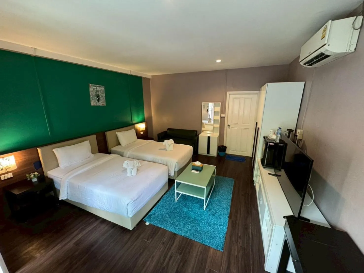 Twin Room with Balcony in Bella Vista Beach Resort Koh Lipe