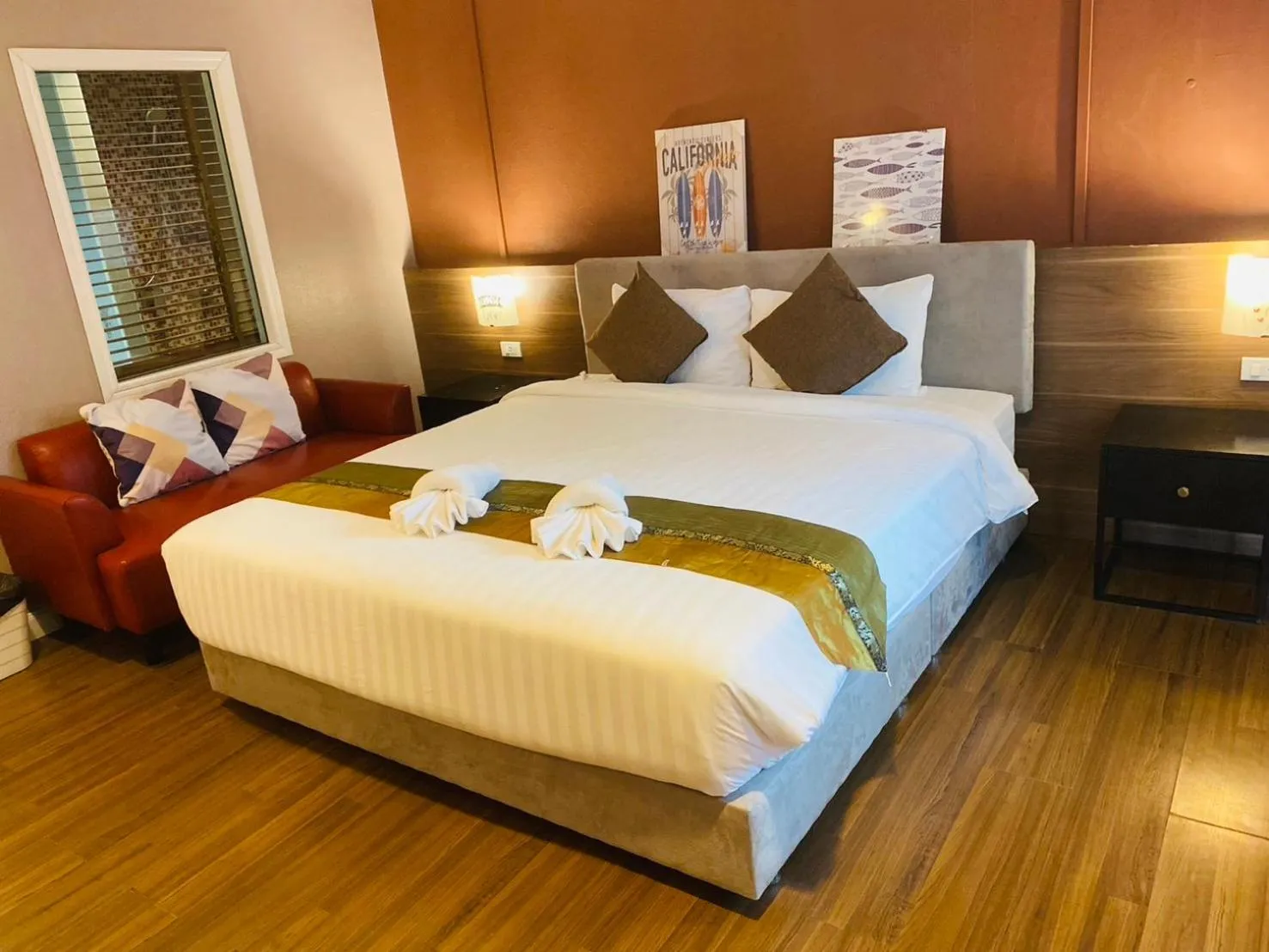 Deluxe Double Room in Bella Vista Beach Resort Koh Lipe