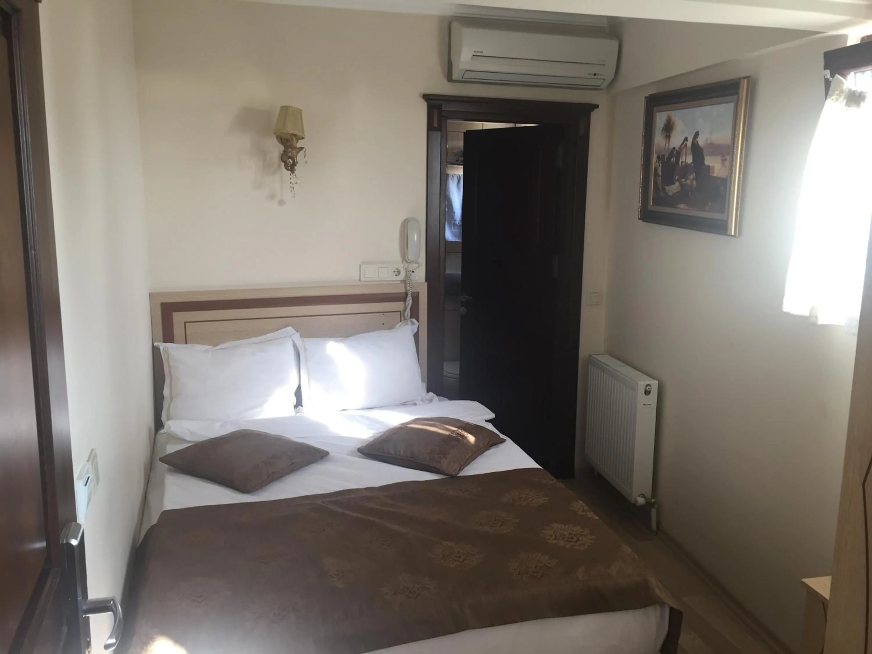 Single Room in Sultan Palace Hotel