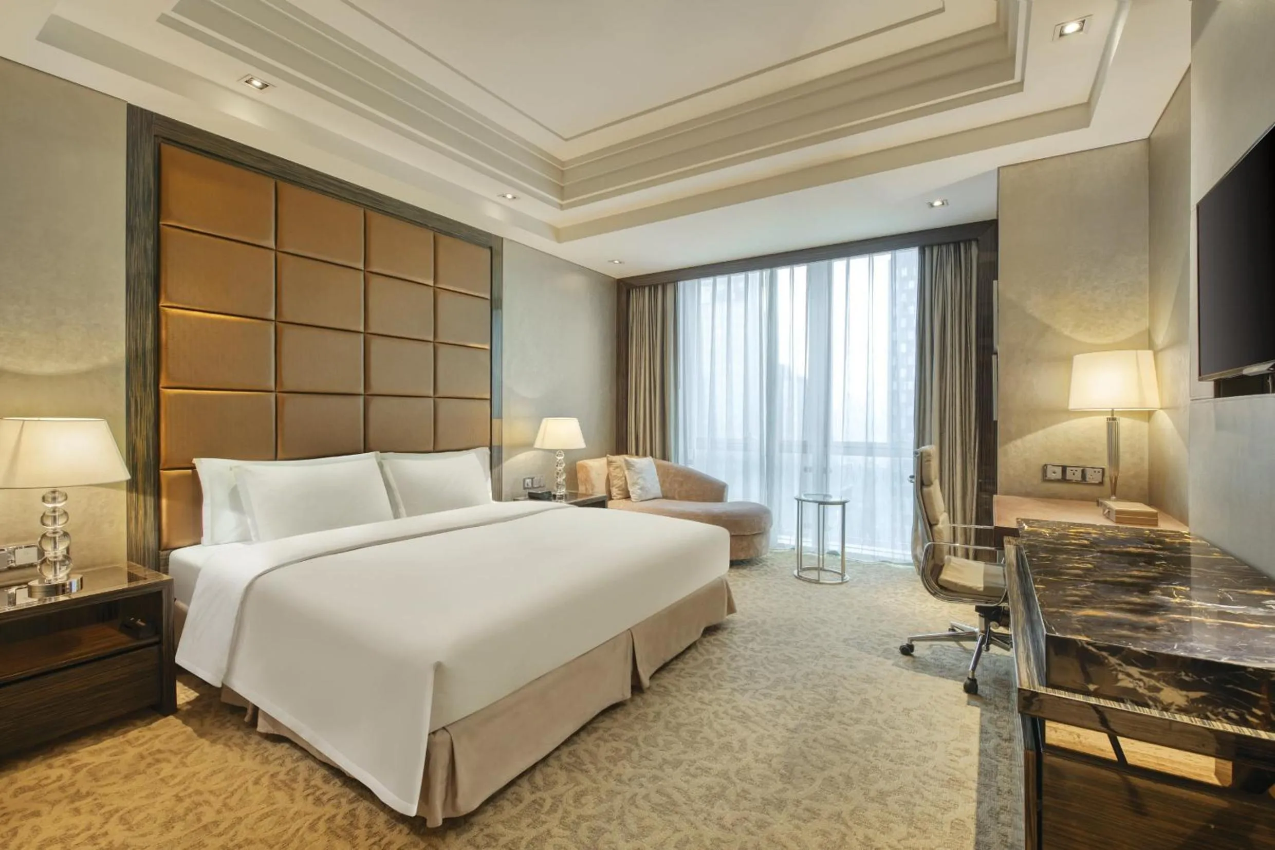 Executive Premier King Room in Crowne Plaza Beijing Chaoyang U-Town by IHG - within 30 minutes to Forbidden City by metro