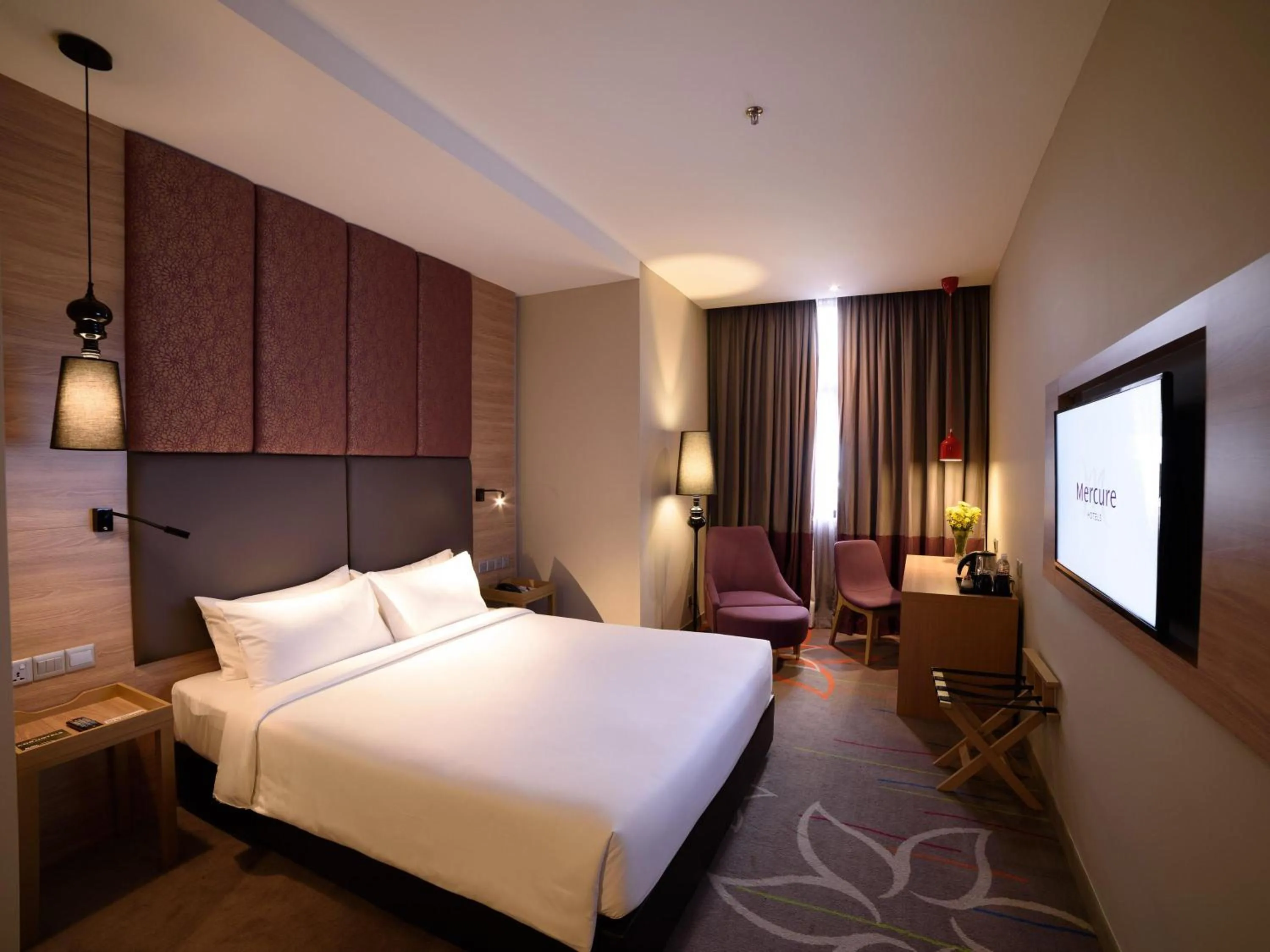 Superior Room with 1 Double Bed in Mercure Selangor Selayang