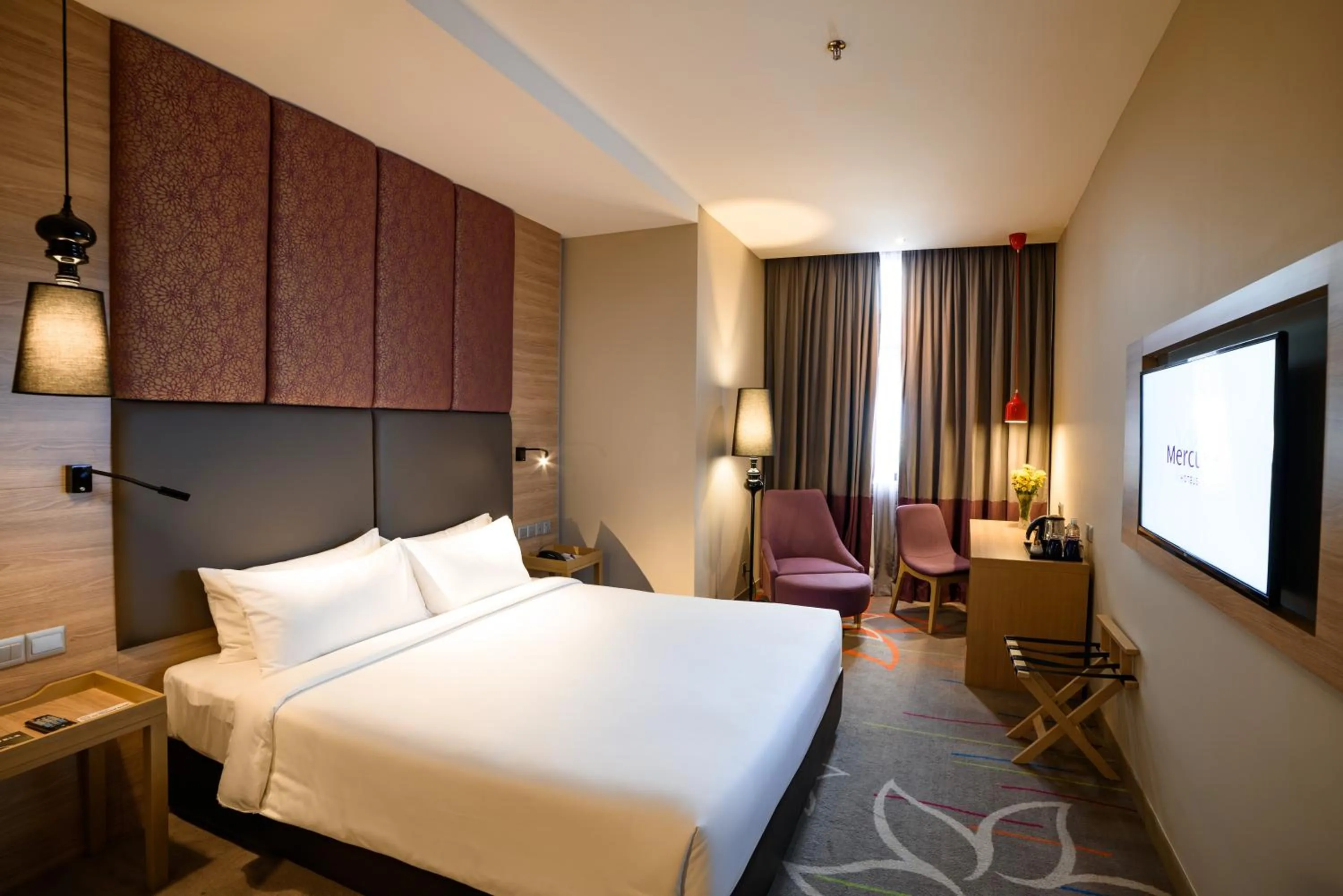 Superior Room with 1 Double Bed in Mercure Selangor Selayang