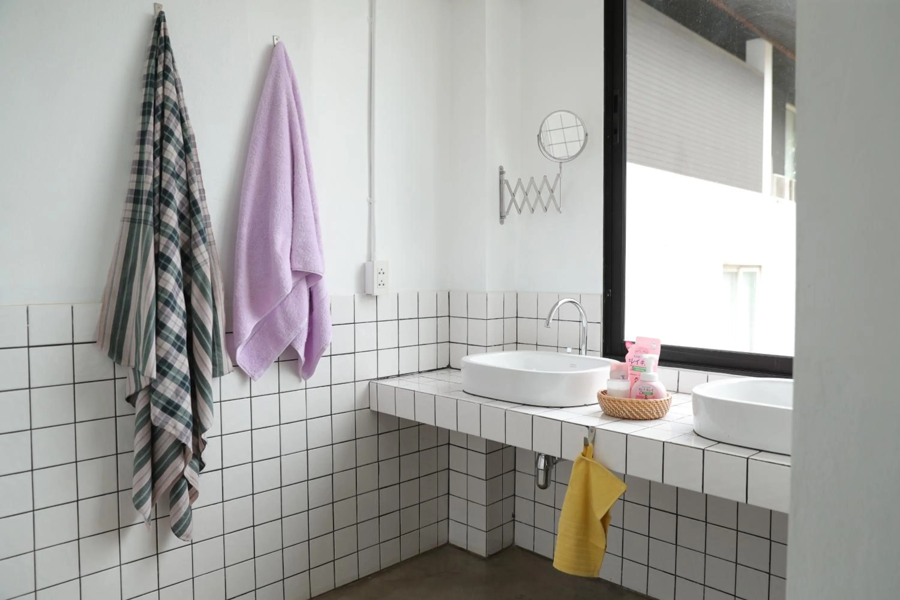 Deluxe Double Room in Apartment45 Hostel