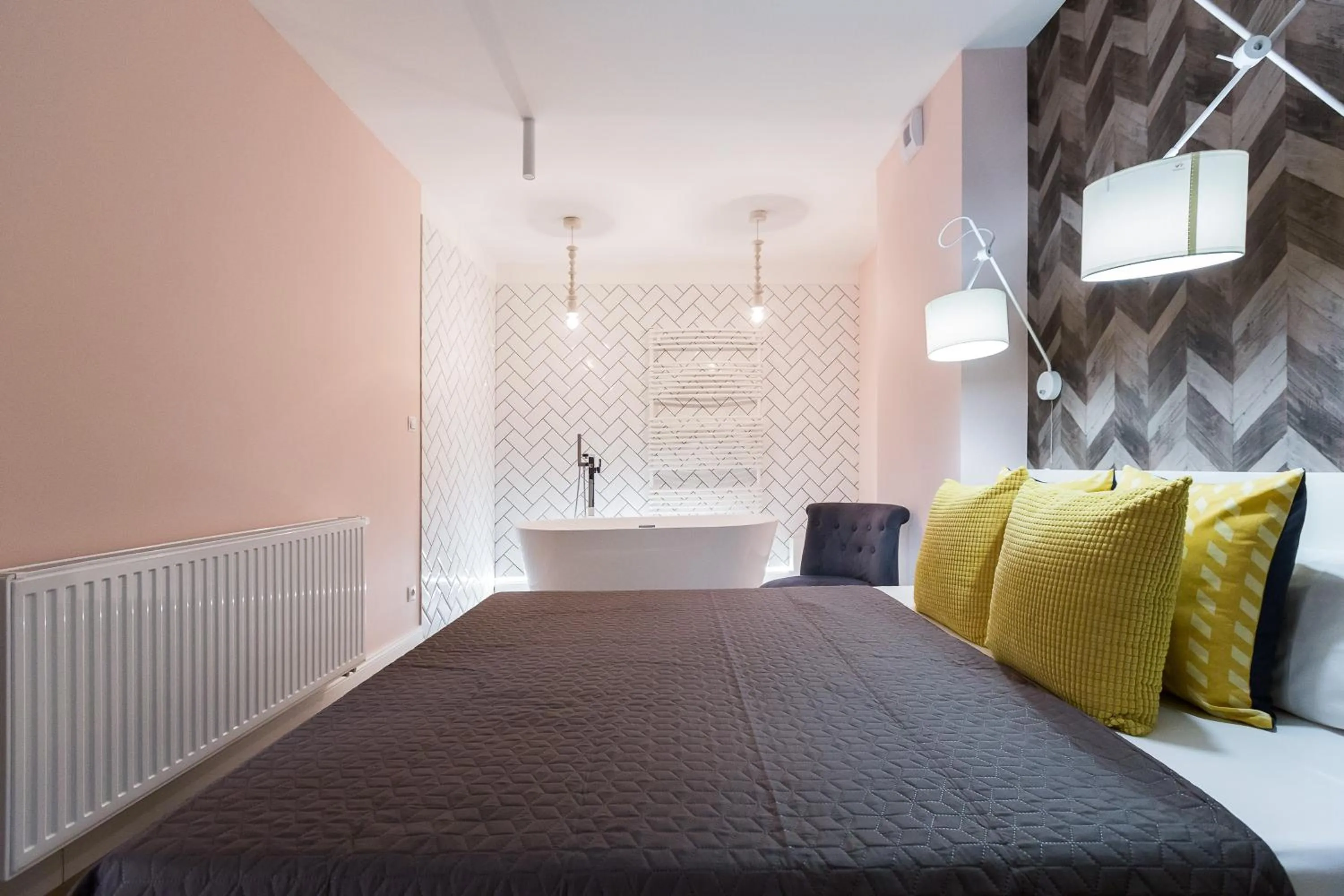 Deluxe Apartment with Balcony in SWU Broadway