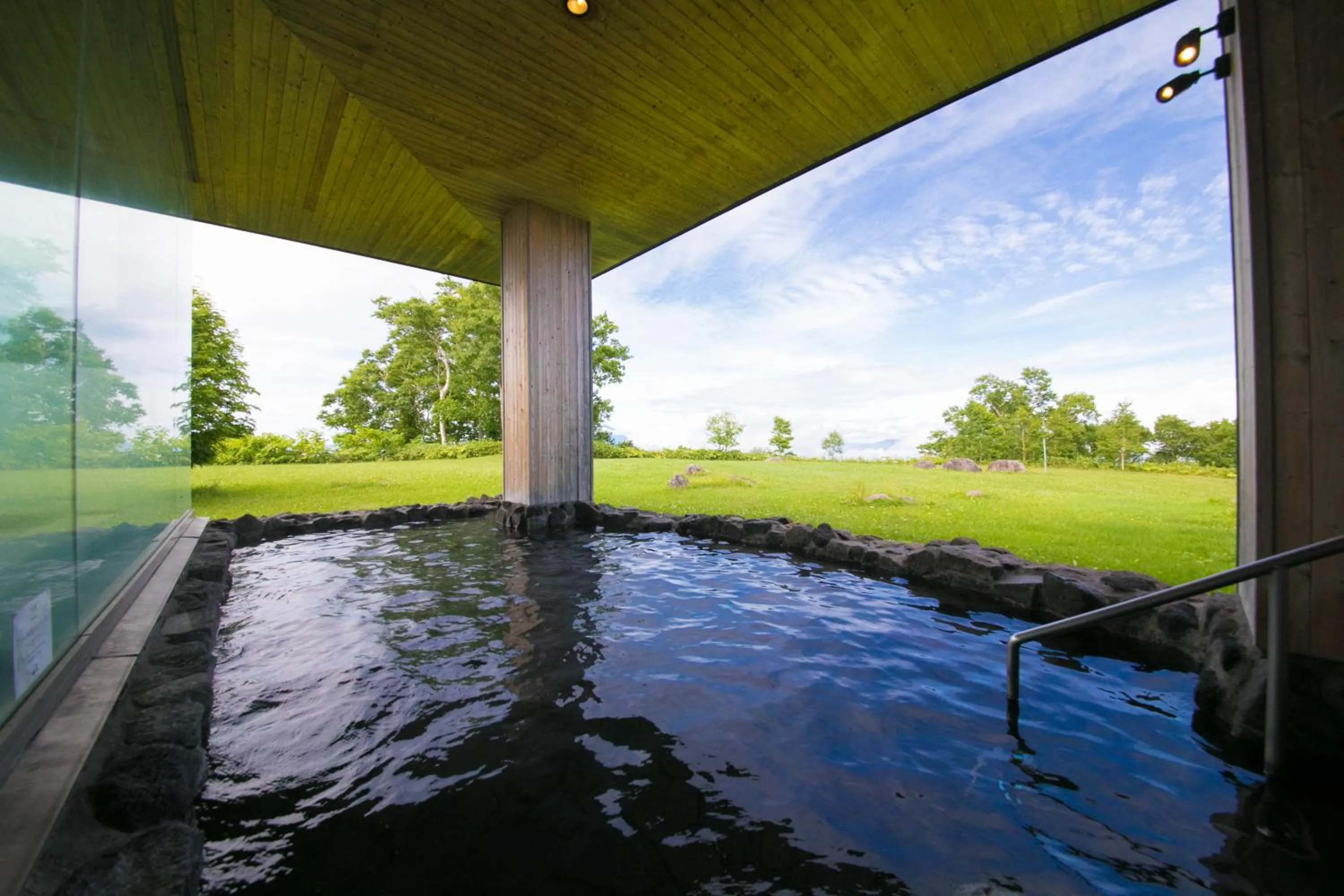 Junior Suite Twin with Lake View - single occupancy - Smoking in The Windsor Hotel TOYA Vignette Collection