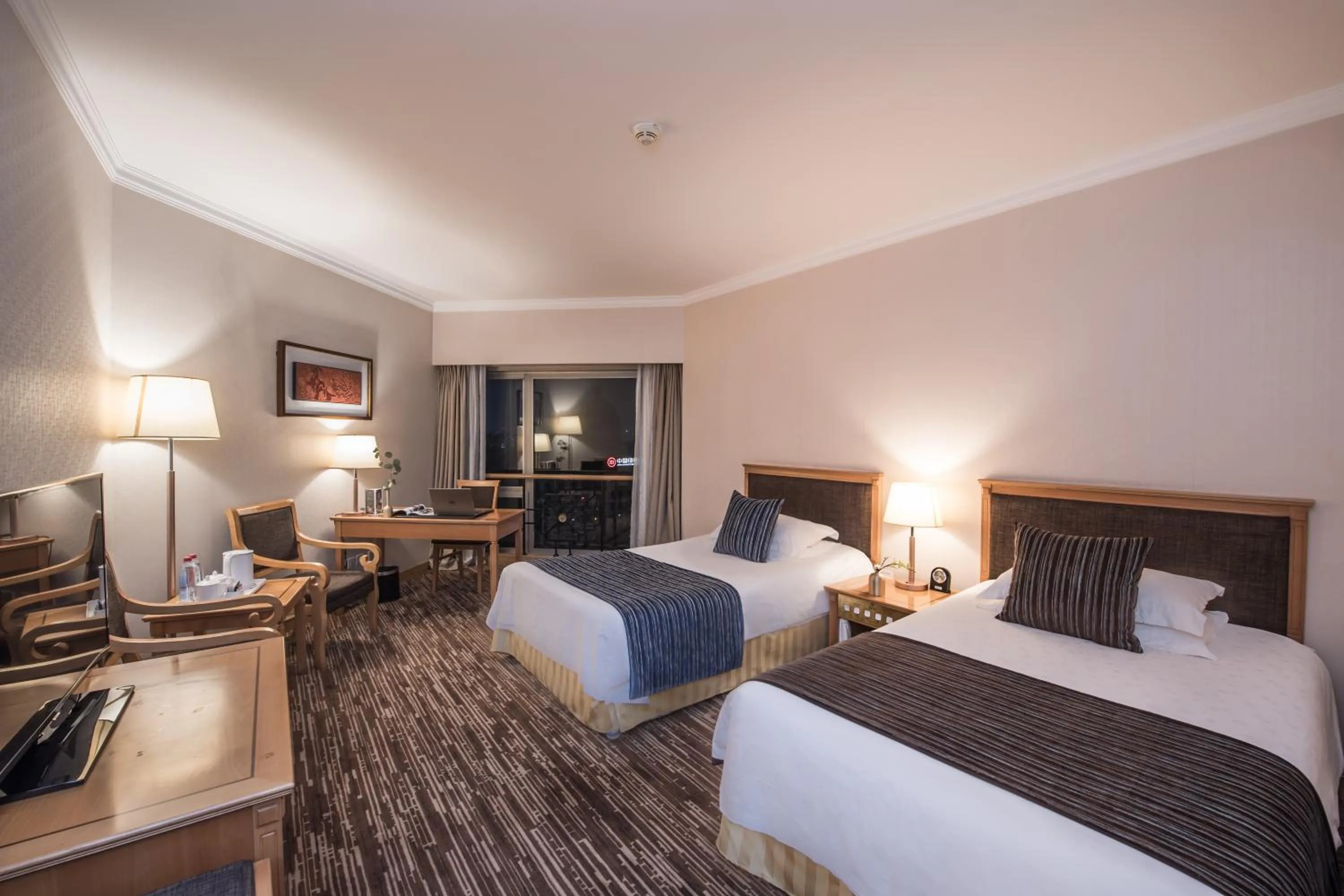 Standard Twin Room（Floor 11-18） in Xiyuan Hotel