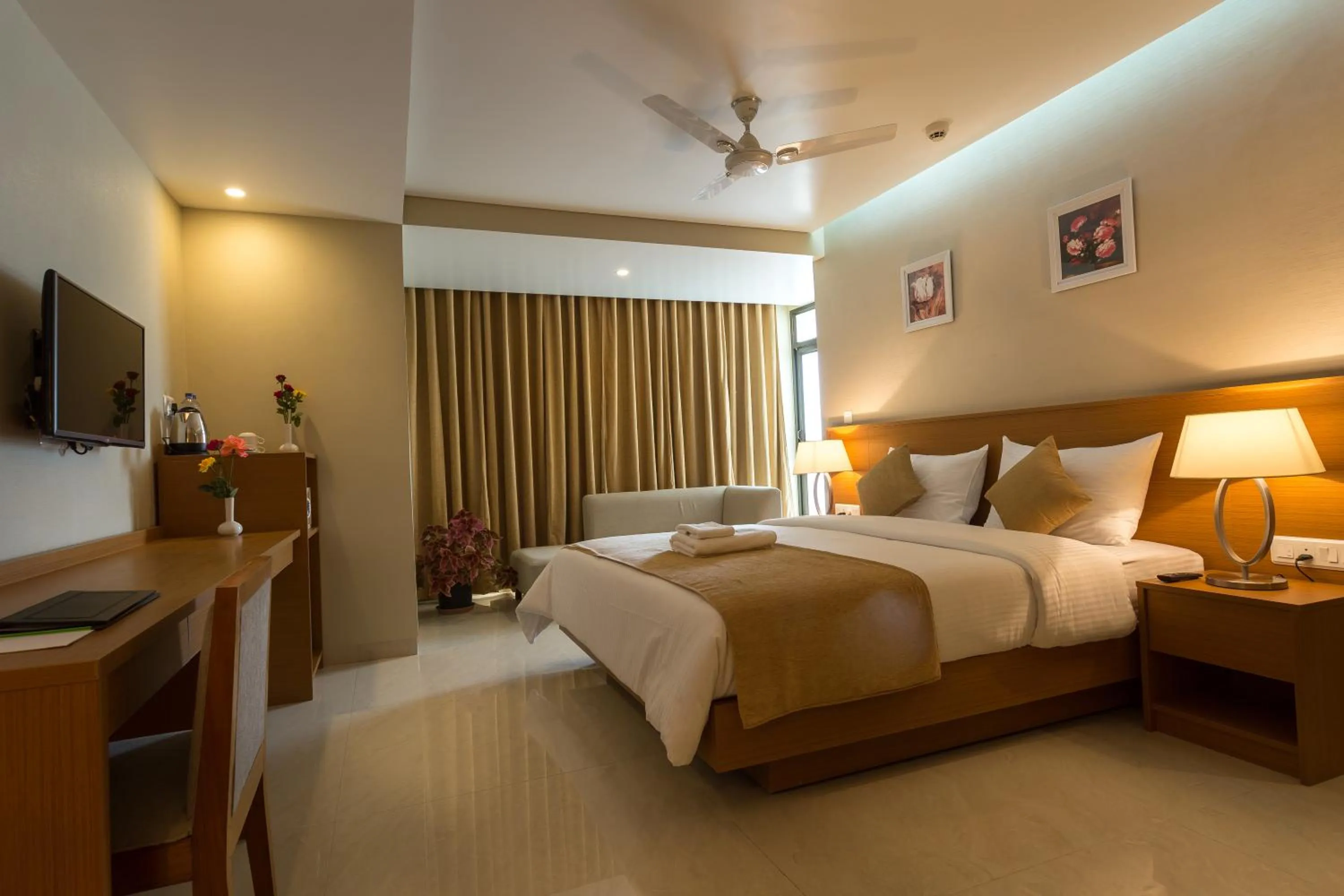 Deluxe  Room - single occupancy in Classic Grande,a Member of Radisson