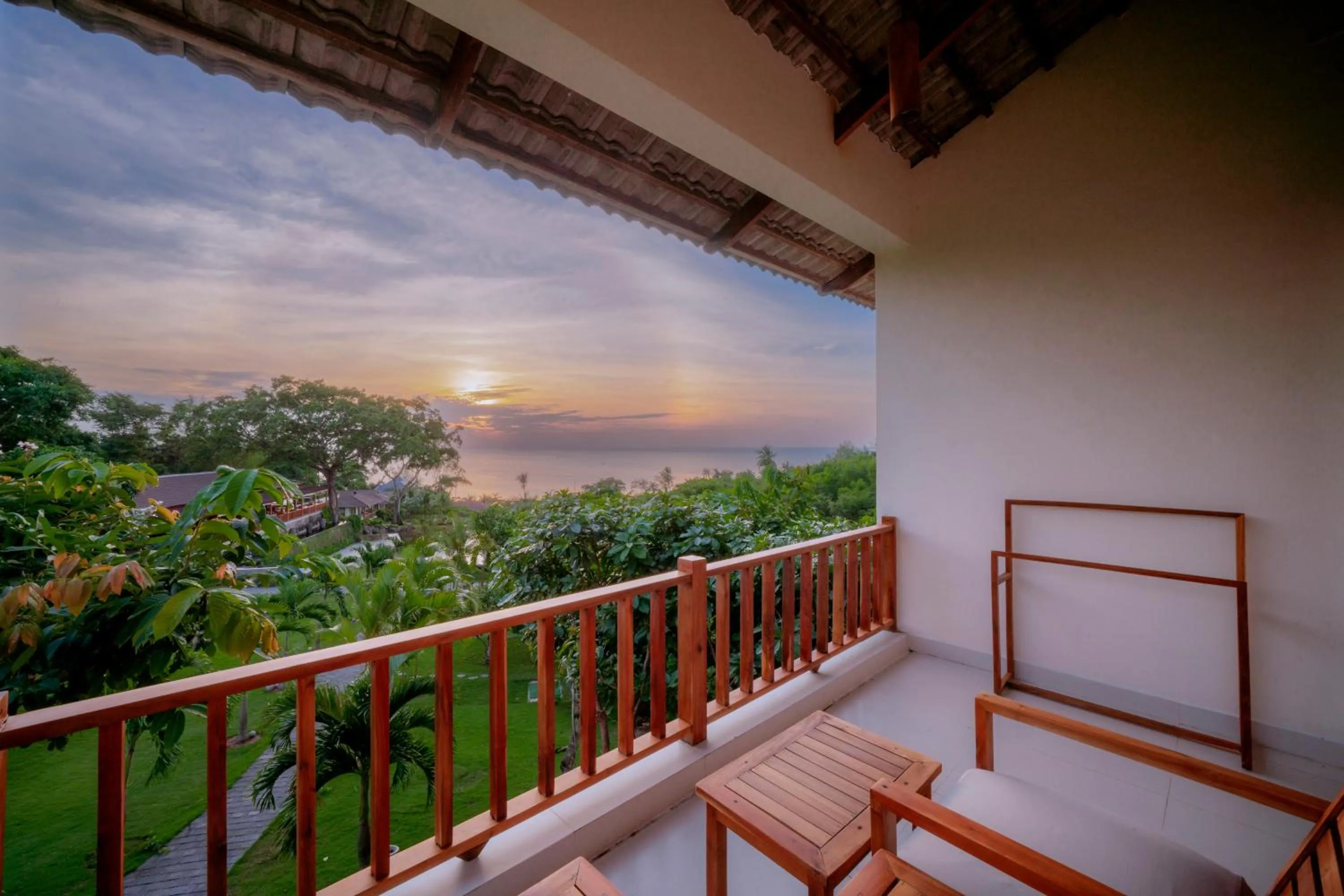 Premium Deluxe Double Room with Ocean View in Camia Resort & Spa