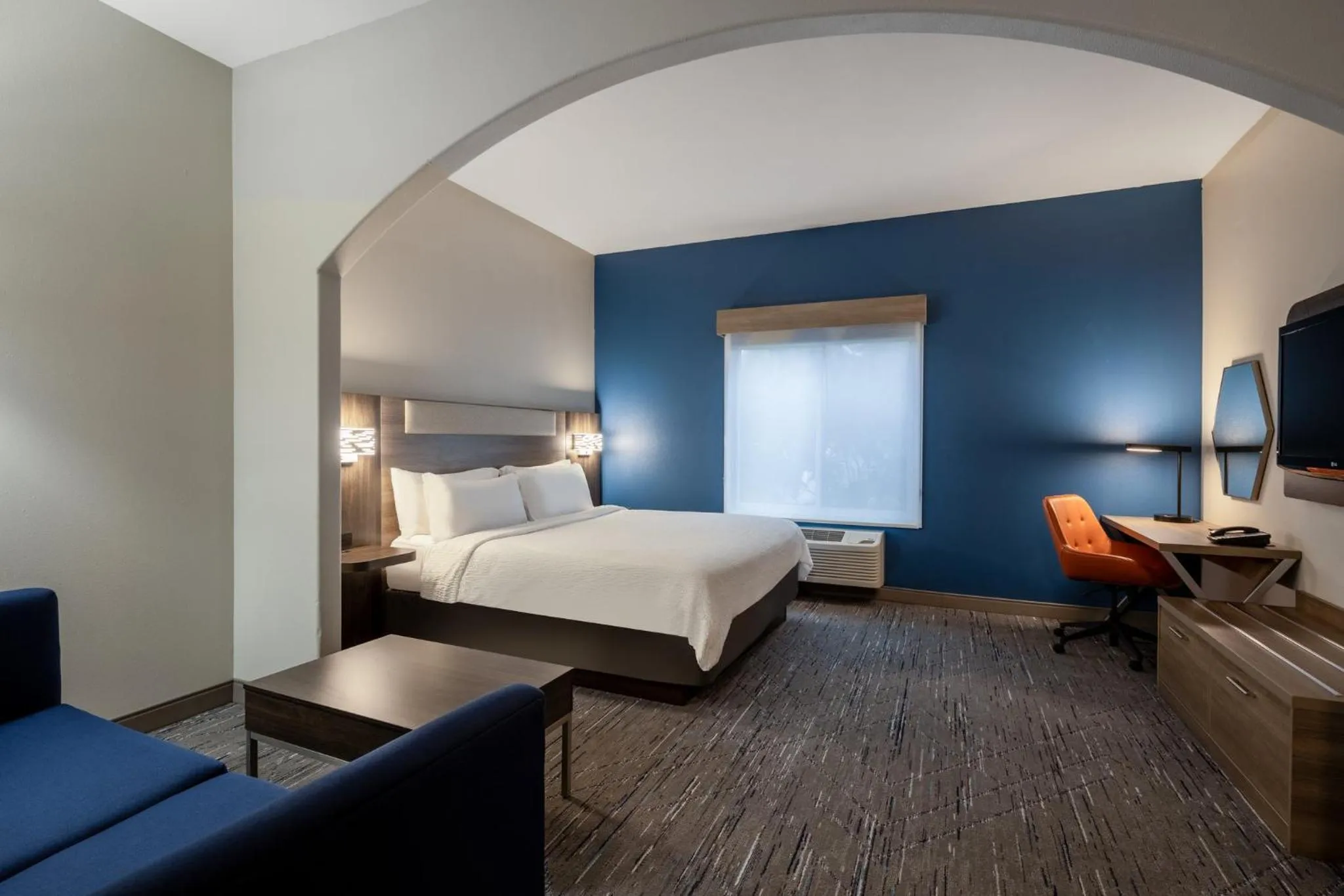 One Bedroom King Suite with Sofa Bed - Non-Smoking in Holiday Inn Express Vancouver North by IHG