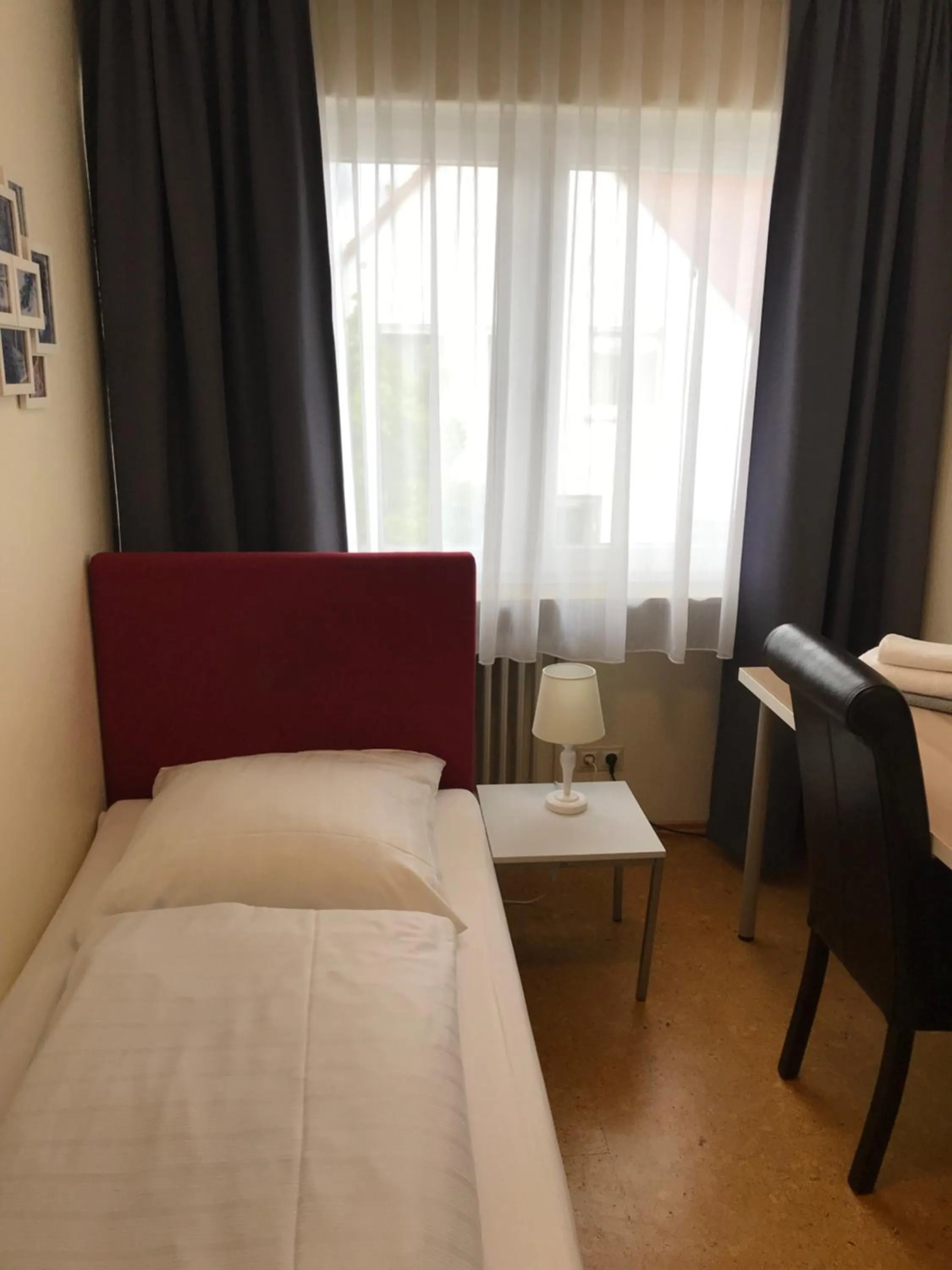 Single Room with Shared Bathroom - single occupancy in Hotel Garni Elisabeth