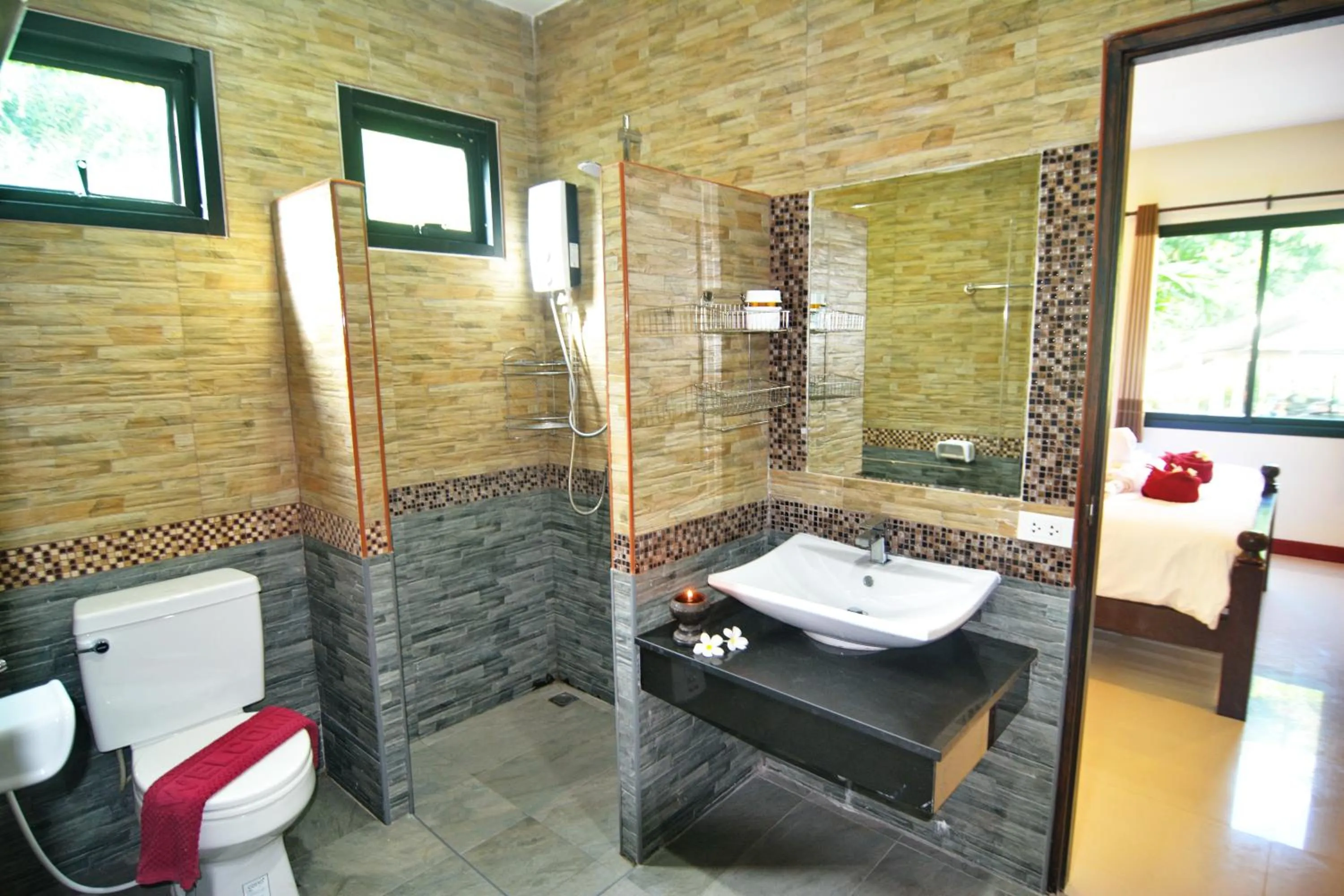 Apartment with Pool View  in White Flower Lanta