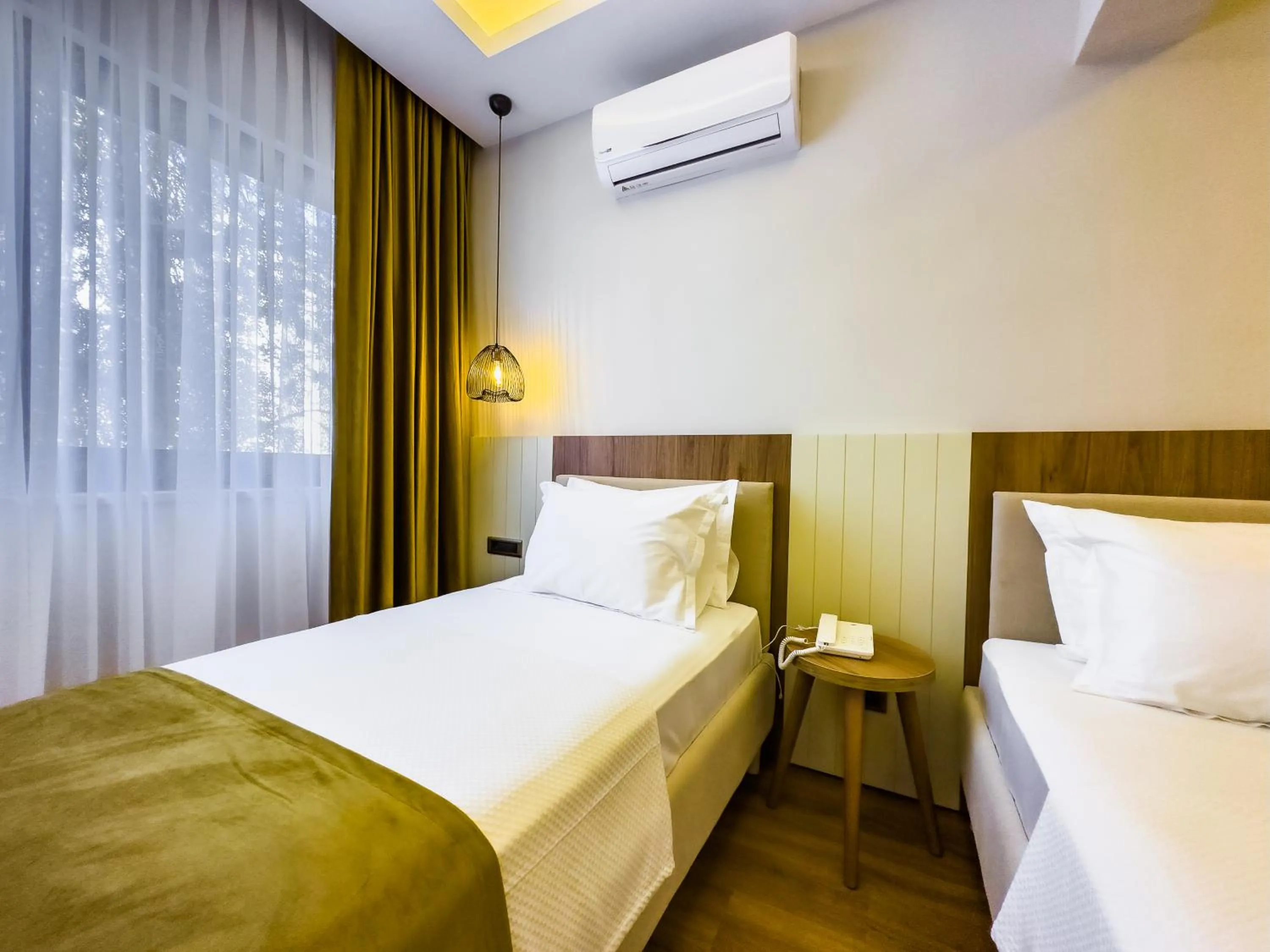 Standard Twin Room with Sea View in Dedeoğlu Port Hotel