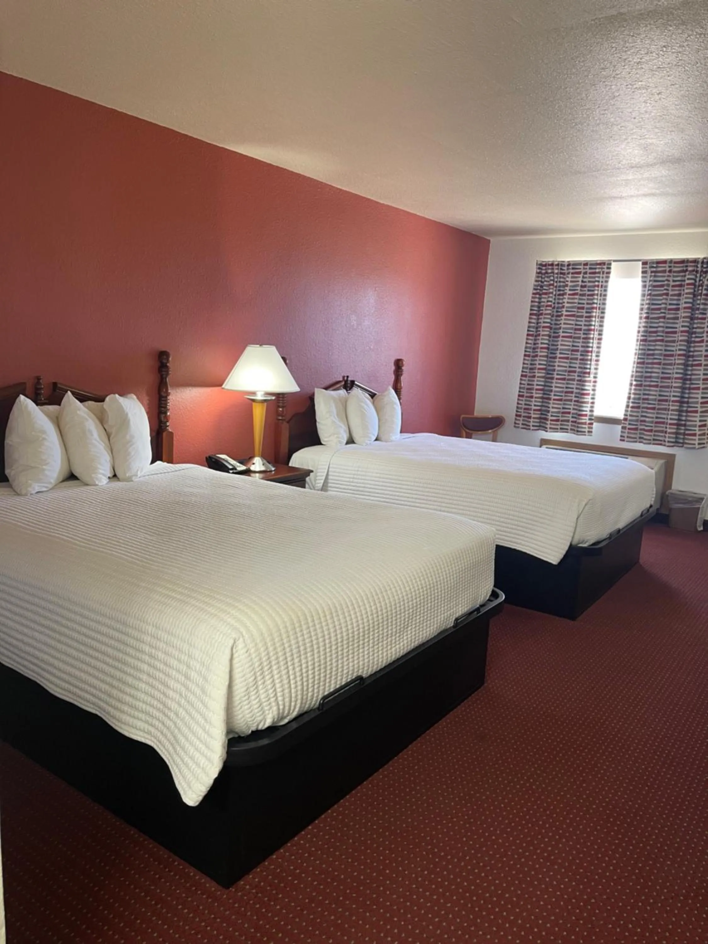 Queen Room with Two Queen Beds - Ground Floor in Carriage House Inn