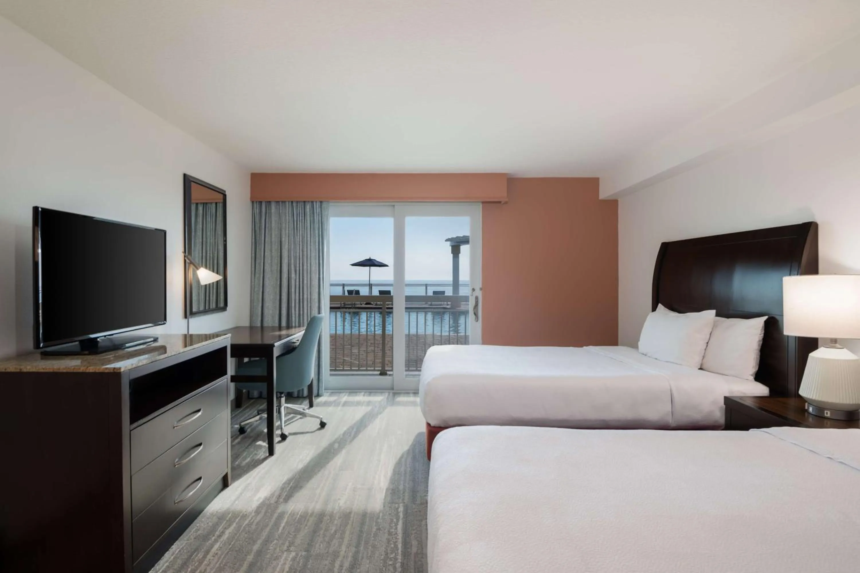 Queen Room with Two Queen Beds and Pool View - Non-Smoking in Hilton Garden Inn Daytona Beach Oceanfront