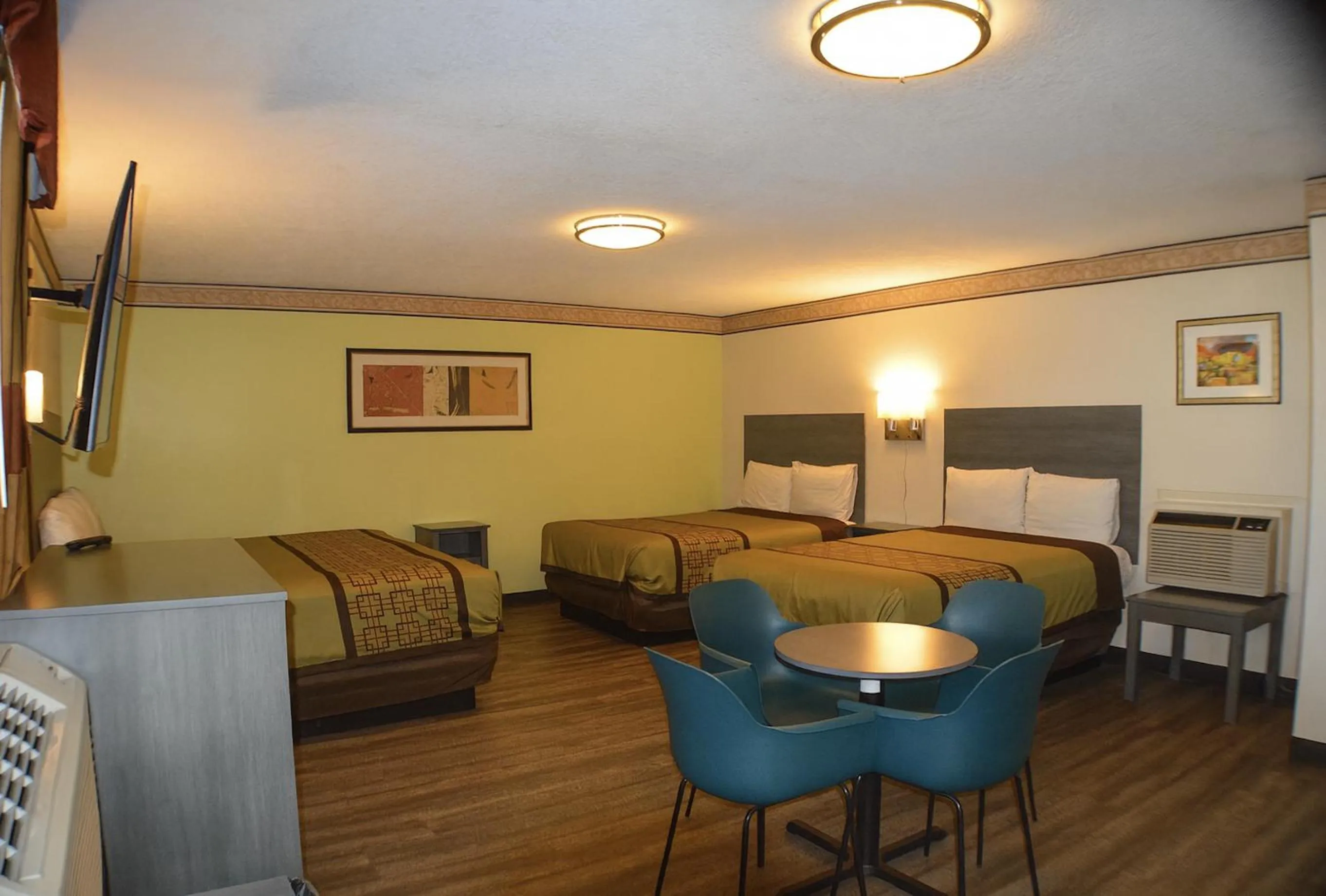 Family Room - Non-Smoking in Rodeway Inn Albuquerque Downtown on Rt 66