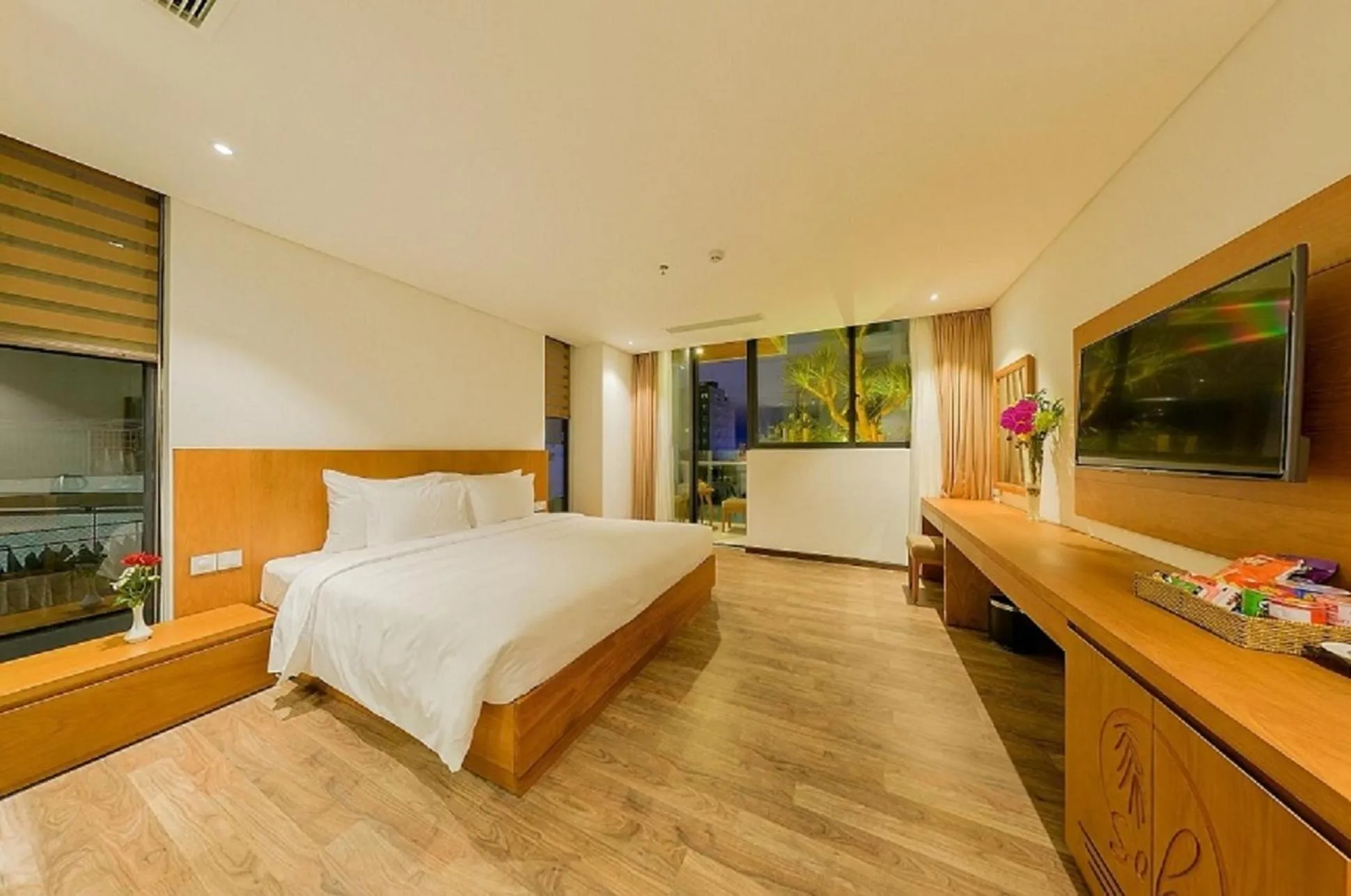 Deluxe Double or Twin with Balcony and City View in Soho Boutique Hotel