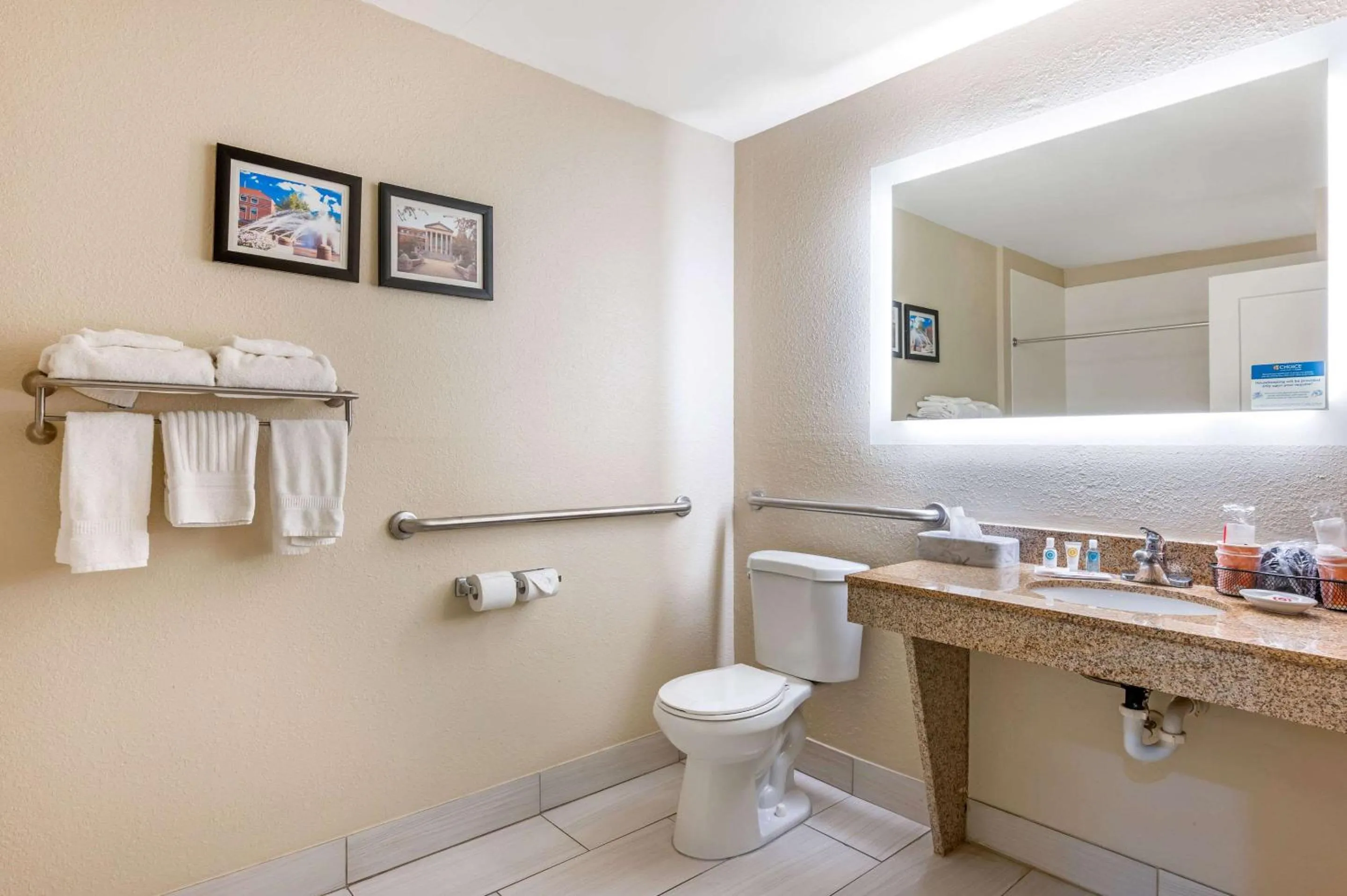 King Room - Accessible/Non-Smoking in Comfort Inn Lafayette I-65