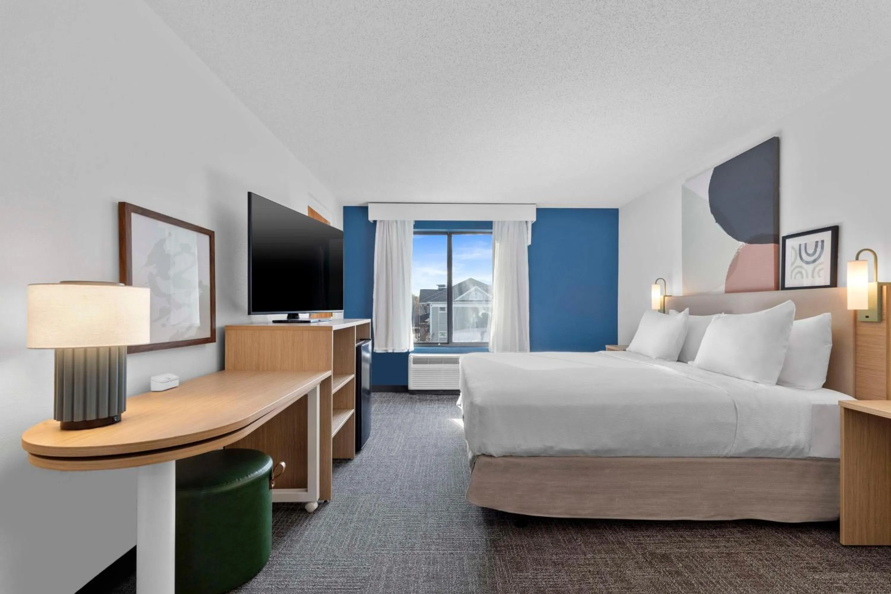 King Room with Roll-In Shower - Mobility and Hearing Access in Spark By Hilton Greensboro