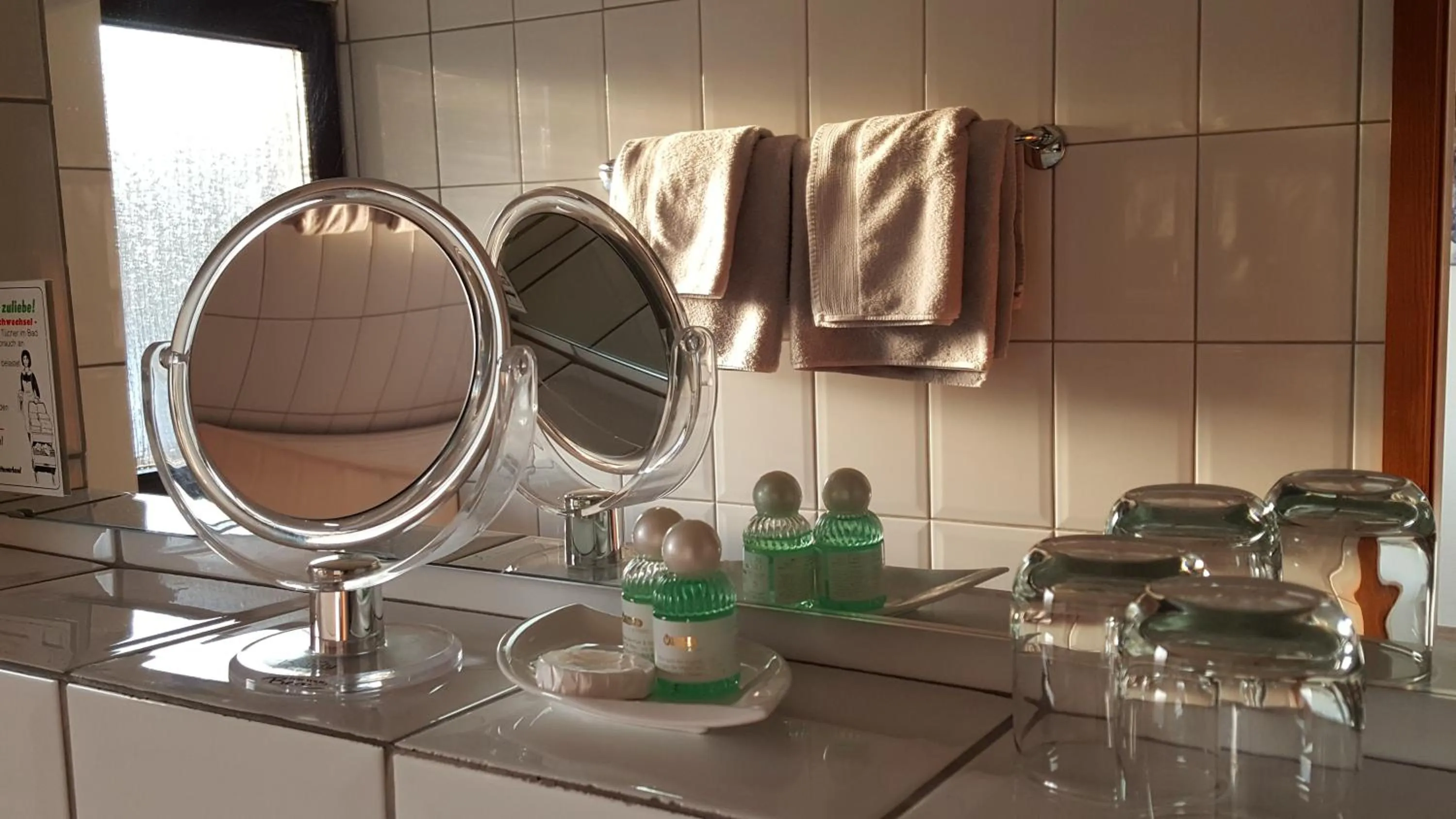 Double Room with Balcony - single occupancy in Landhotel Linden am Venekotensee