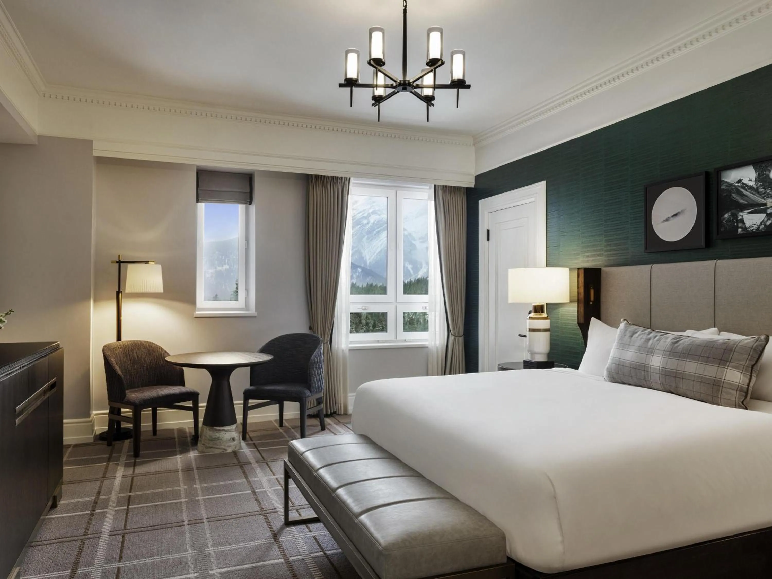 Deluxe 1 King Room in Fairmont Banff Springs