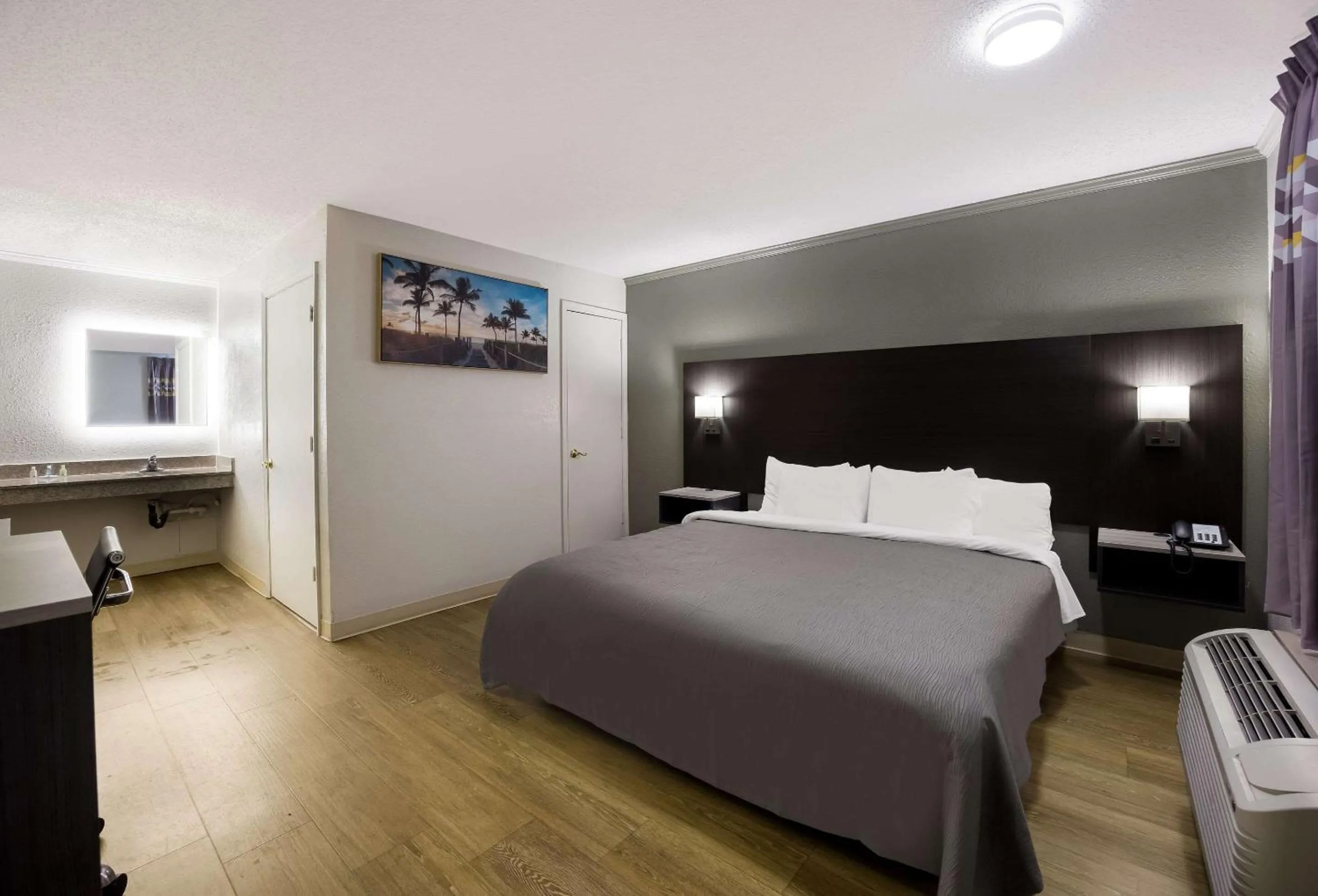 King Room - Non-Smoking in Quality Inn Tallahassee near University