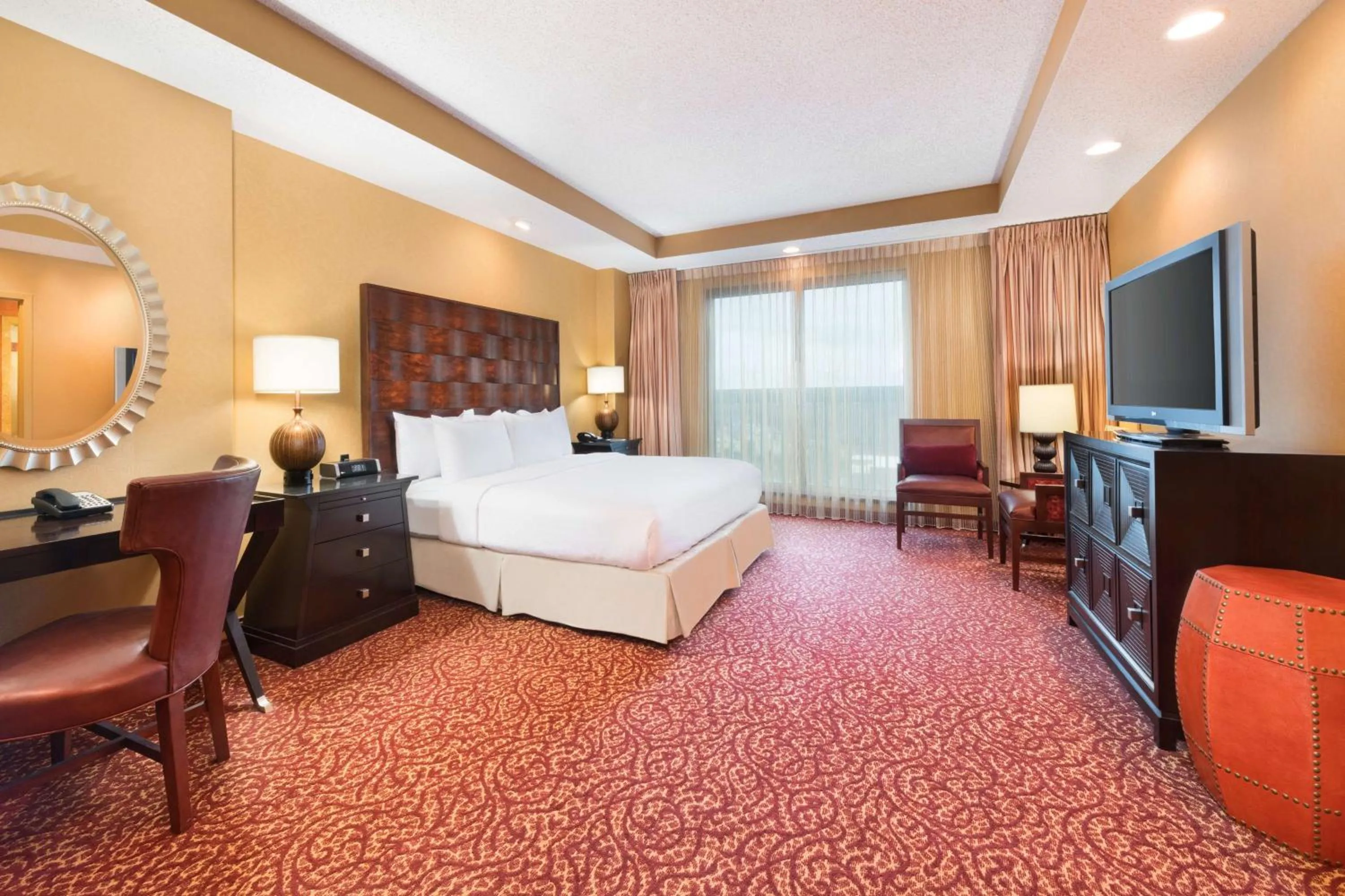 Executive King Room - Non-Smoking in Embassy Suites Murfreesboro - Hotel &amp; Conference Center