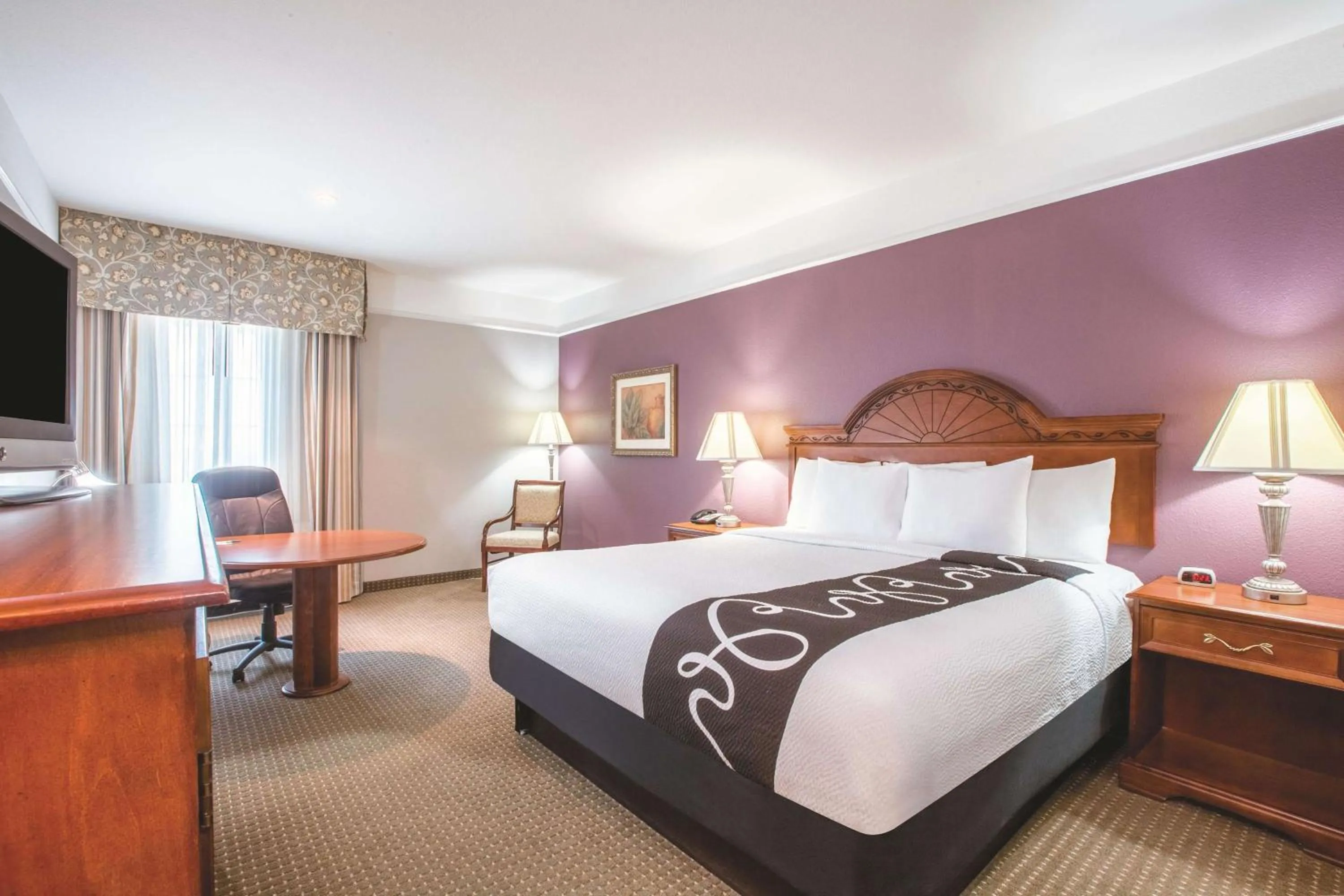 Deluxe King Room in La Quinta by Wyndham Gainesville