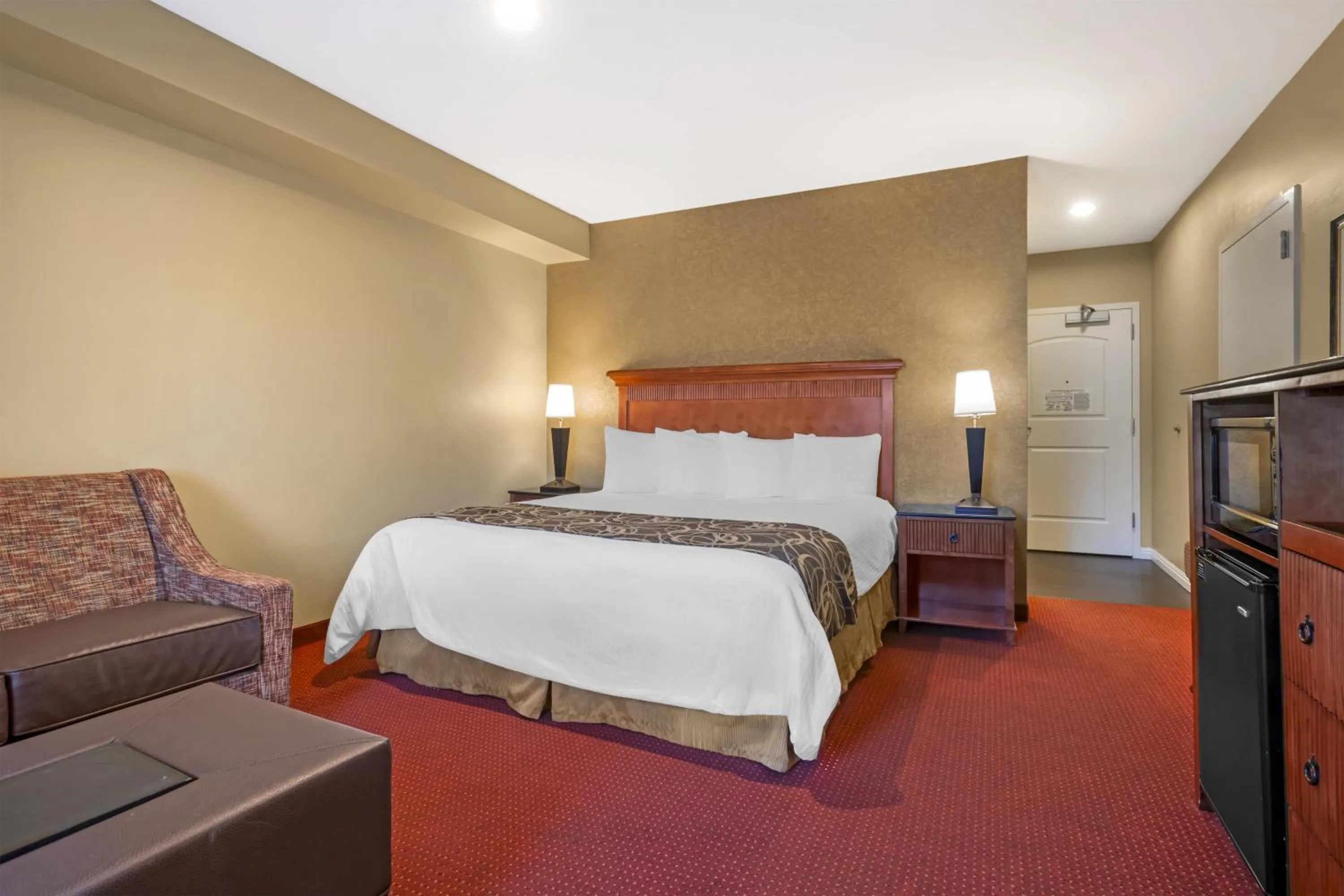 King Suite with Sofa Bed - Non-Smoking in Best Western Plus Canyon Pines