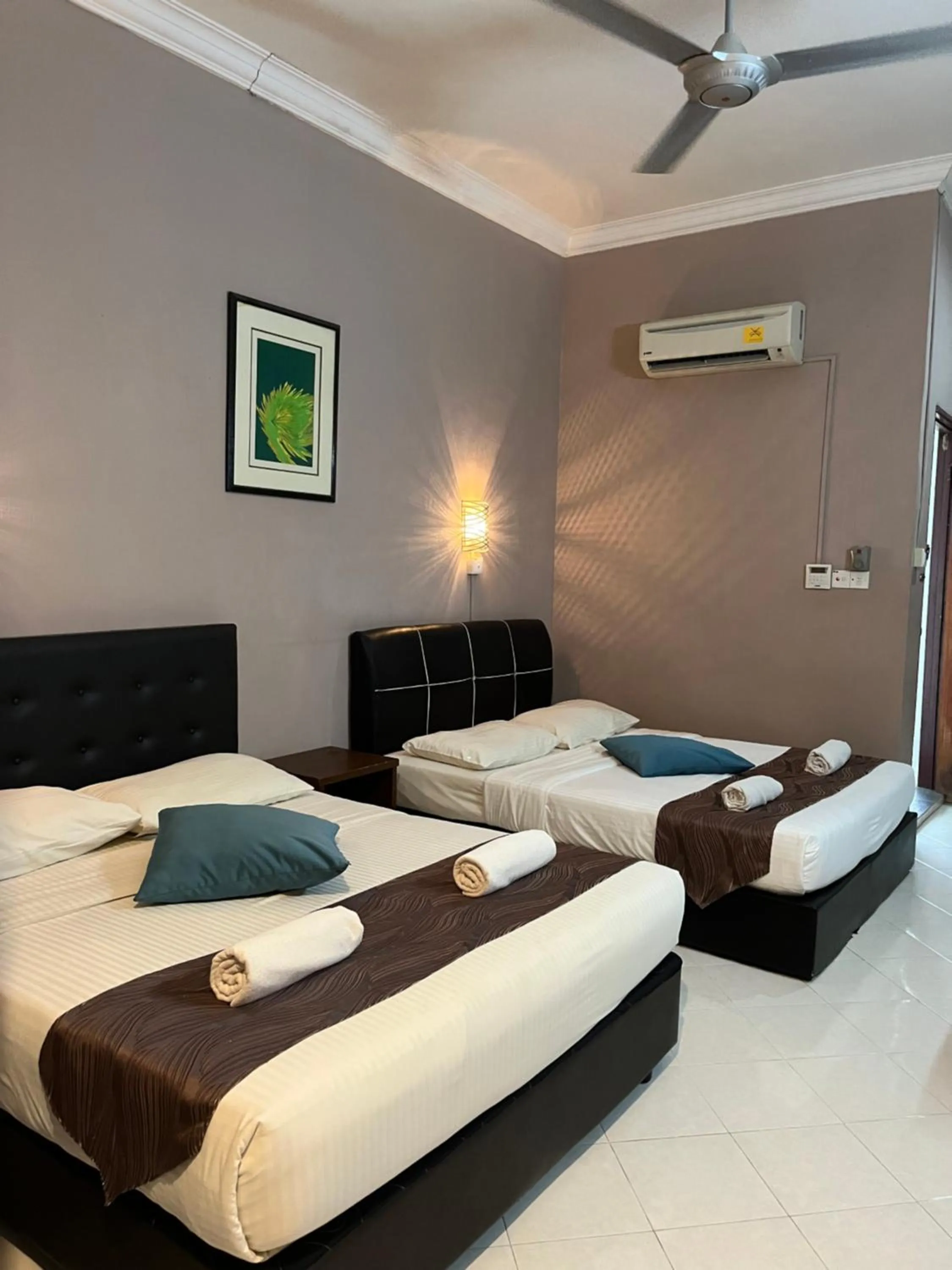 Quadruple Room in White Lodge