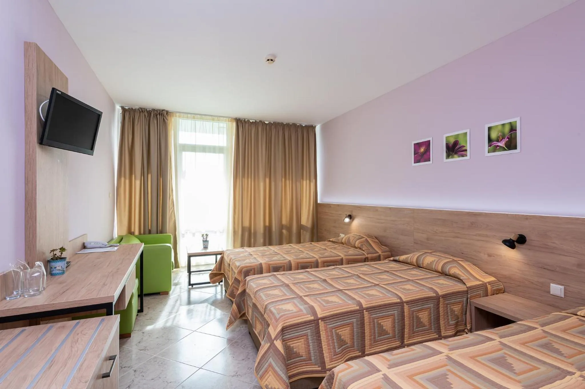 Family Room (2 Adults + 2 Children) in Ivana Palace Hotel - Free Parking