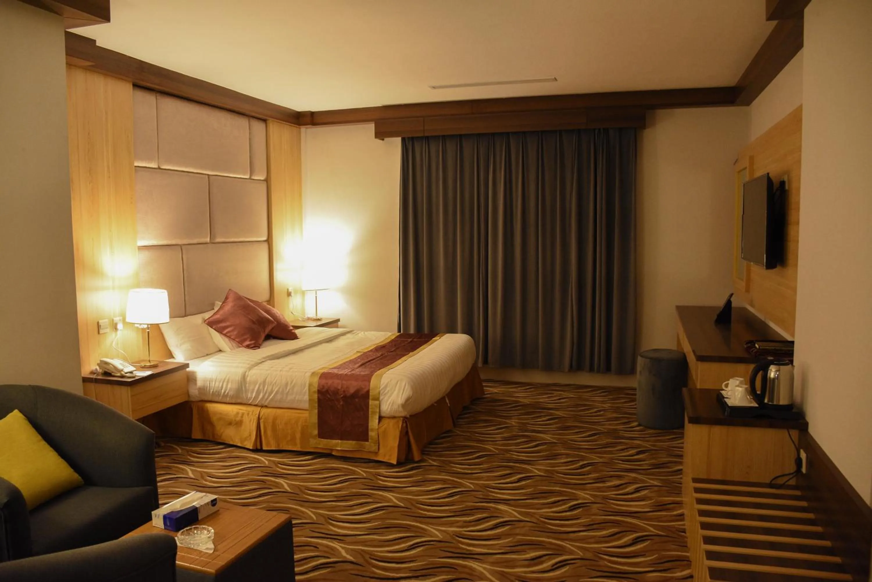 Two-Bedroom Suite in Florida Inn Hotel