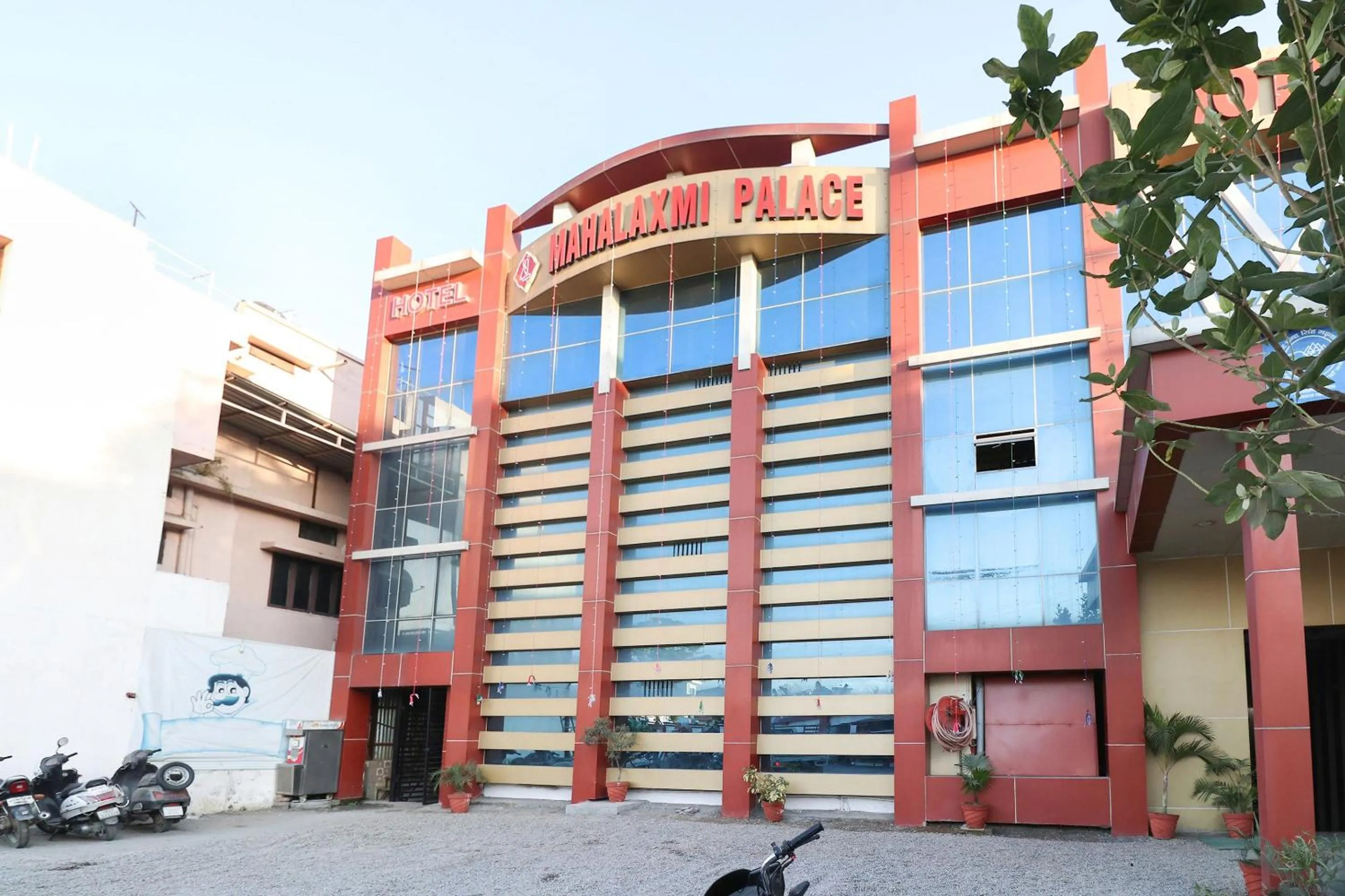 Hotel O Mahalaxmi Palace