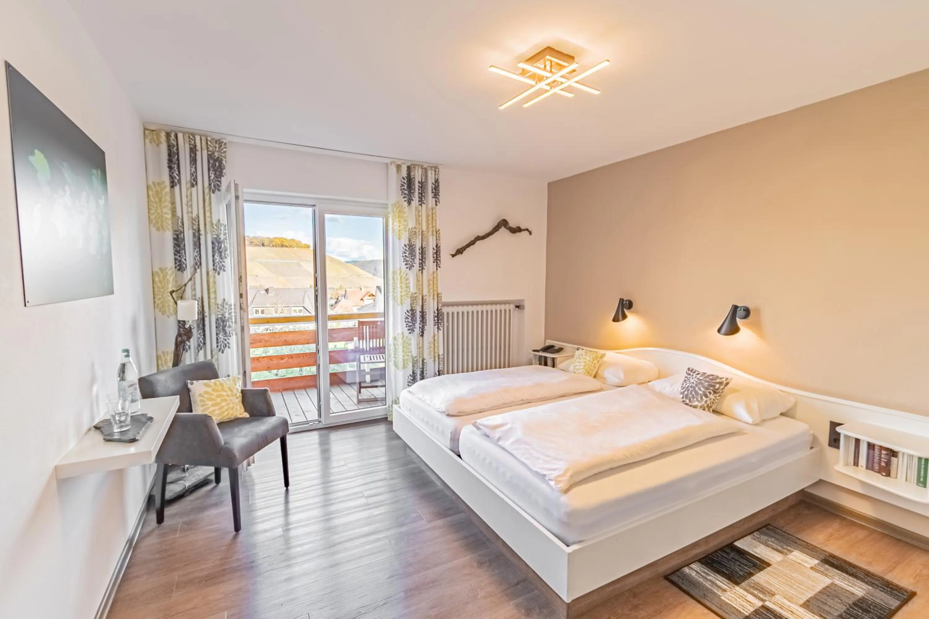 Comfort Double Room in Weinhotel Ayler Kupp