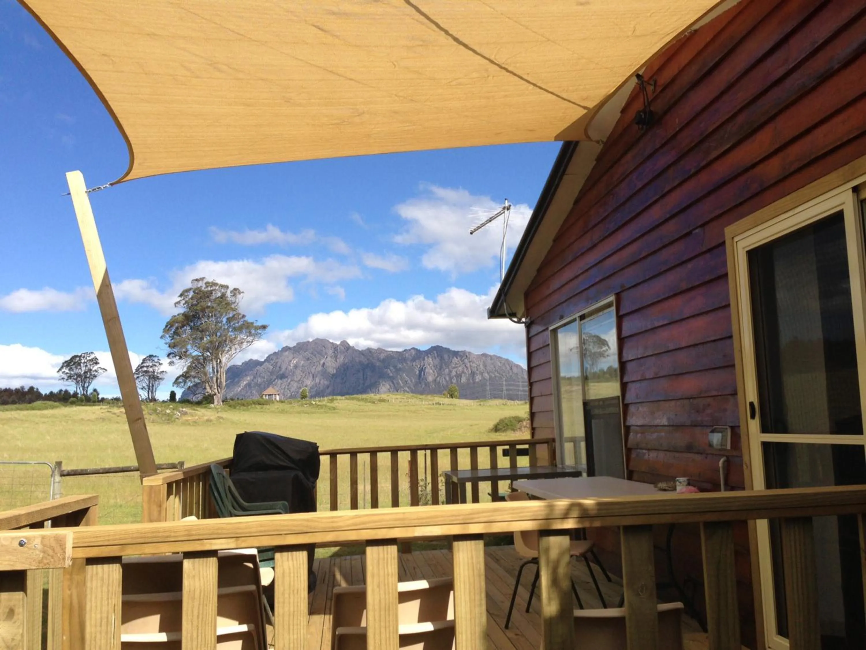 Three-Bedroom Cottage in AAA Granary Accommodation