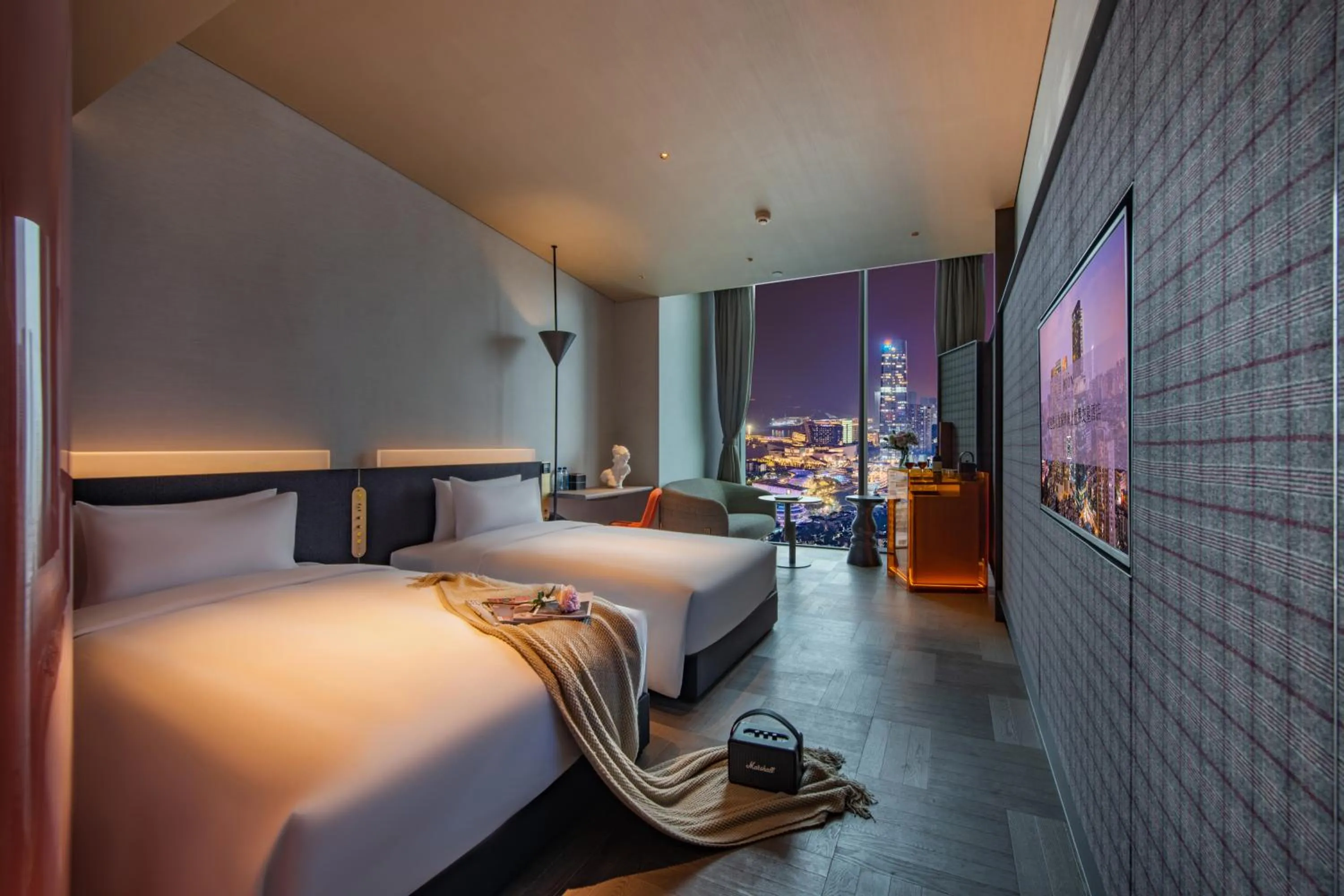 Superior Twin Room in The Clouds Apartment