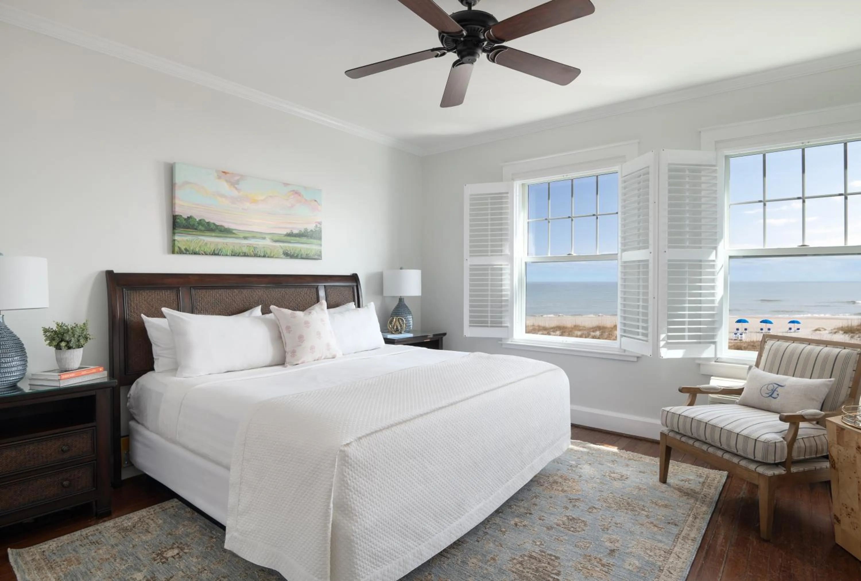 King Room with Ocean Front View in Elizabeth Pointe Lodge