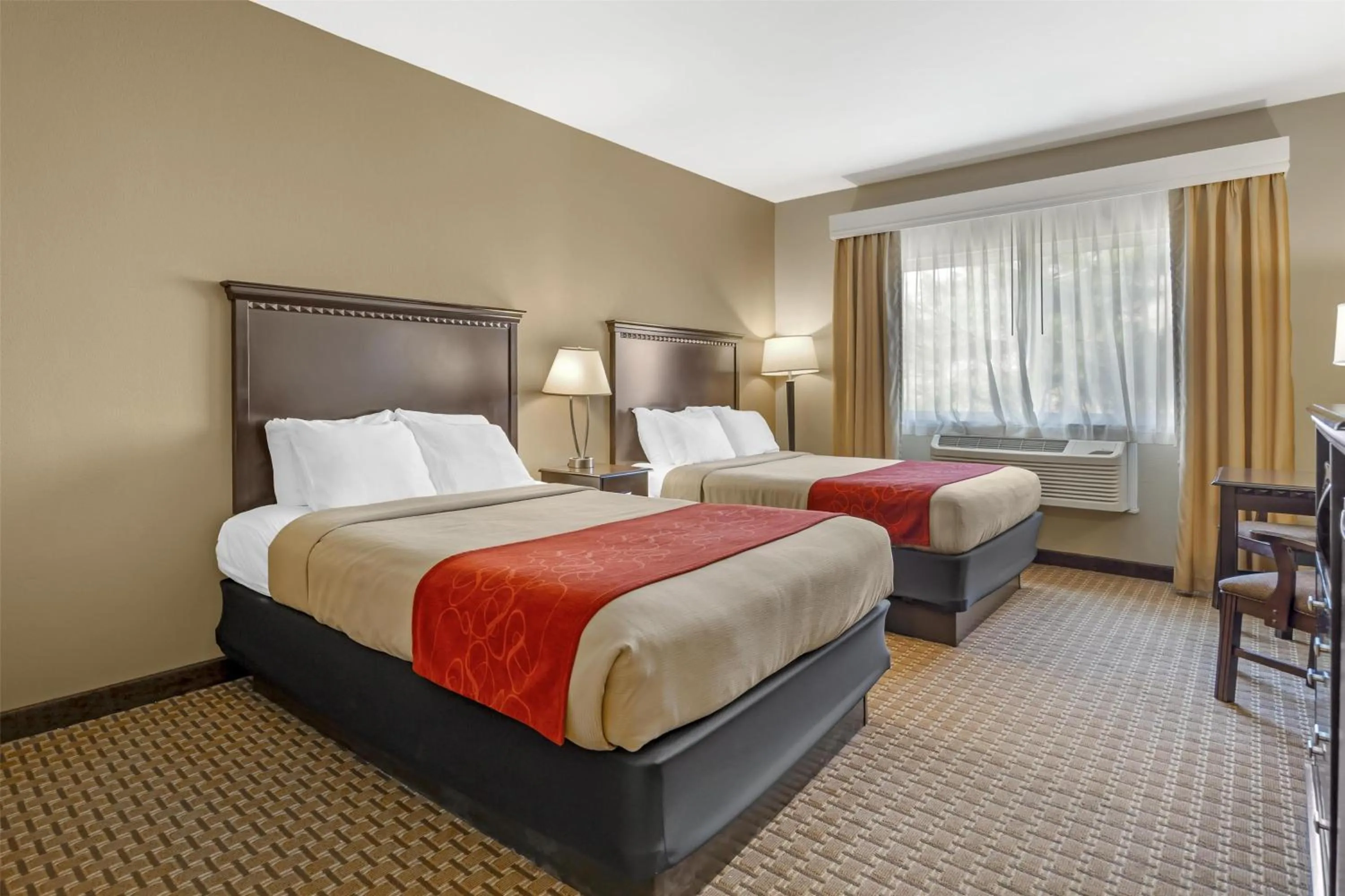 Queen Room with Two Queen Beds in Best Western Plus Vintage Valley Inn