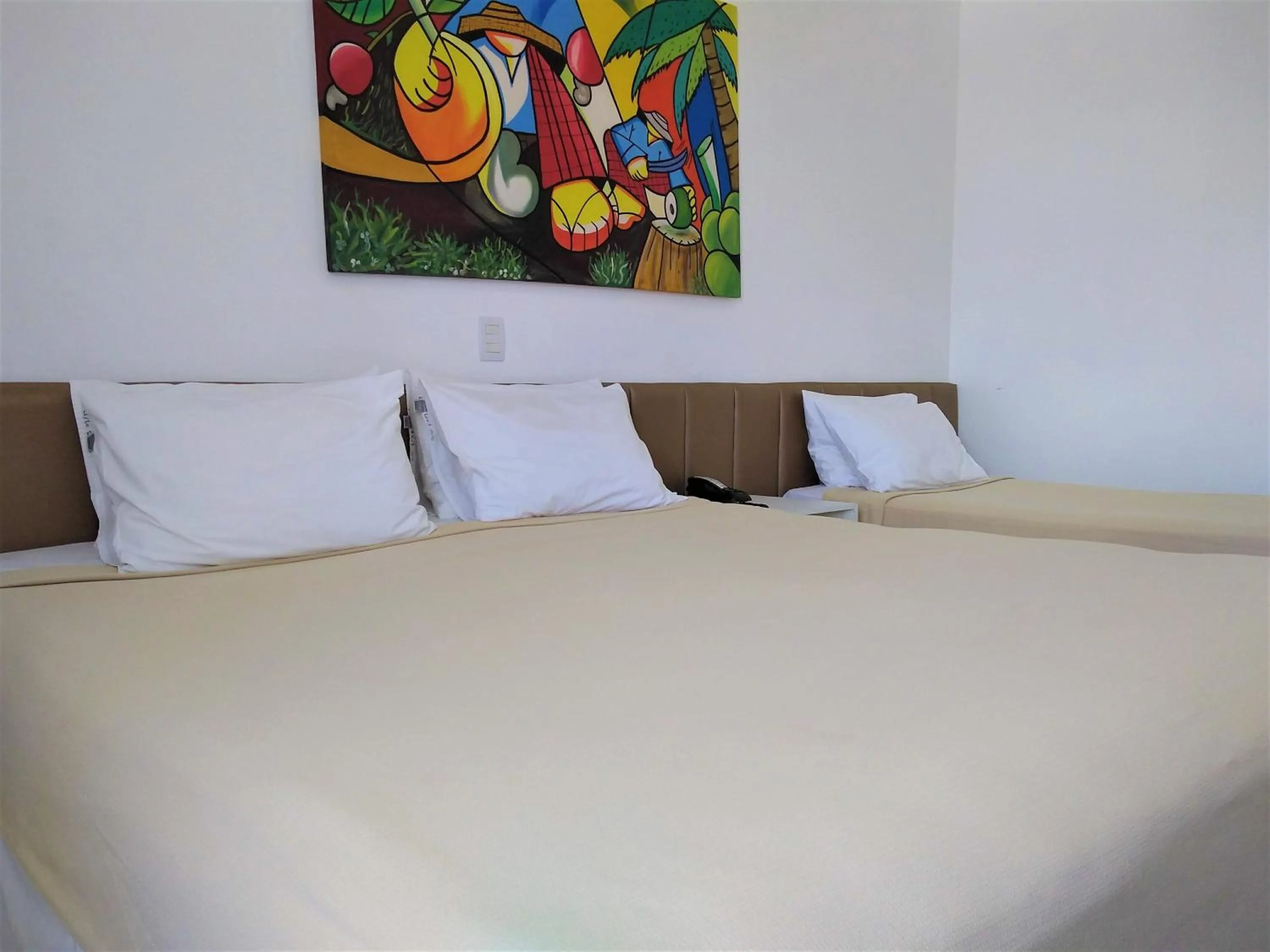 Standard Triple Room in Simas Praia Hotel