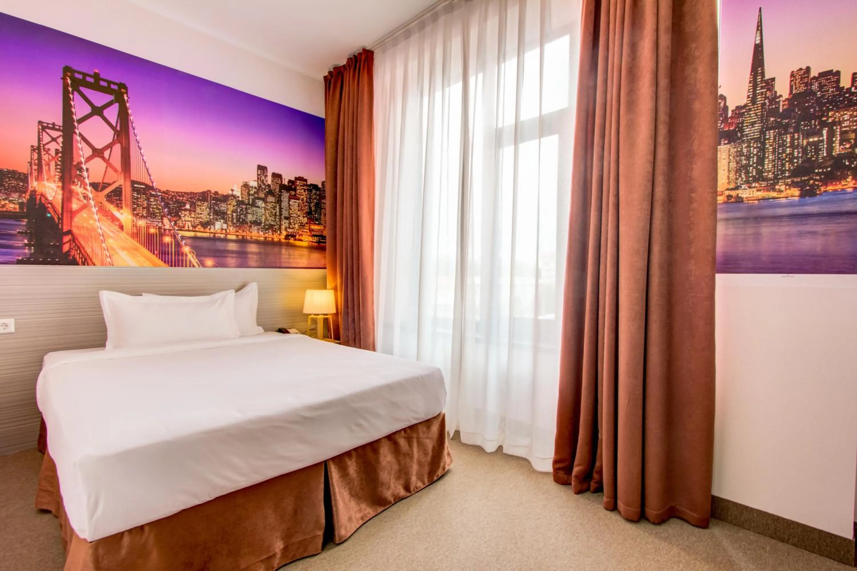 Single Room with Shower in Hotel Bridges Bishkek